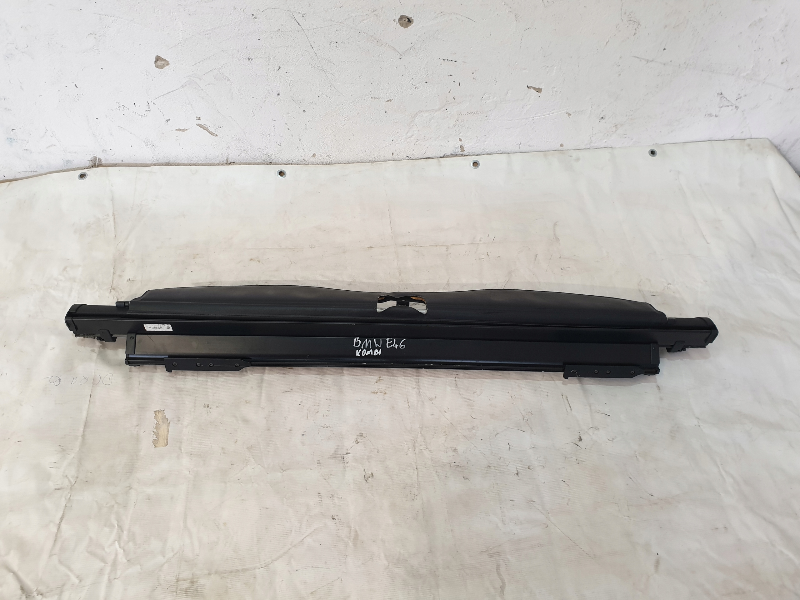 ролета багажника BMW 3 E46 универсал Touring 8233660