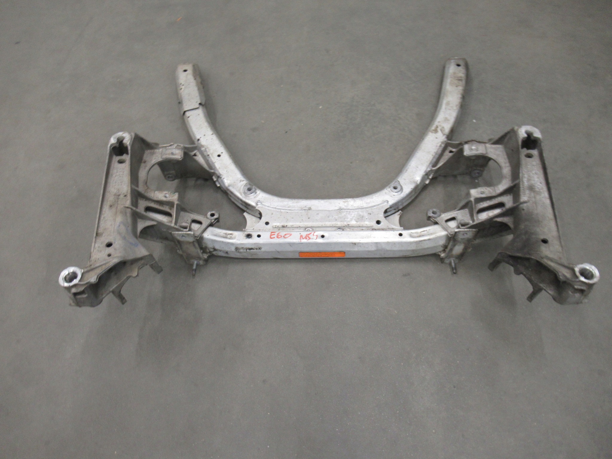 Lawa front axle beam below engine suspension beam BMW E60 E61 E63 E64