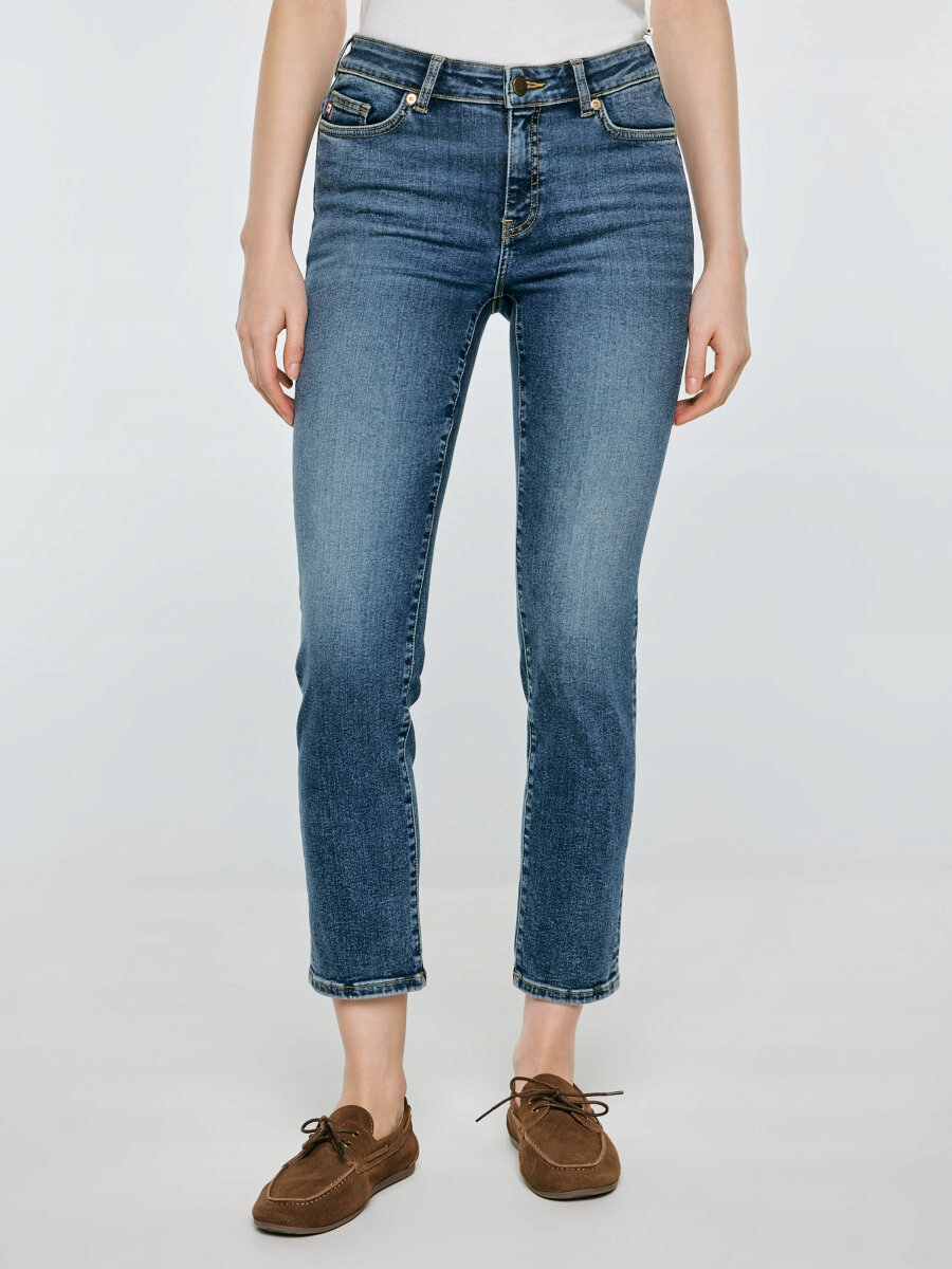 Big Star Jeansy damskie niebieskie Adela Cropped 296 29/32