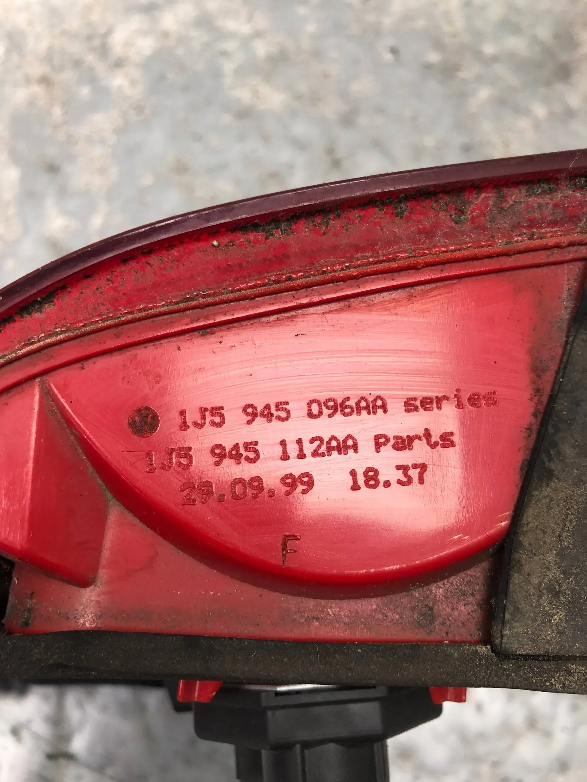 light right rear part VW BORA sedan 1J5945096AA