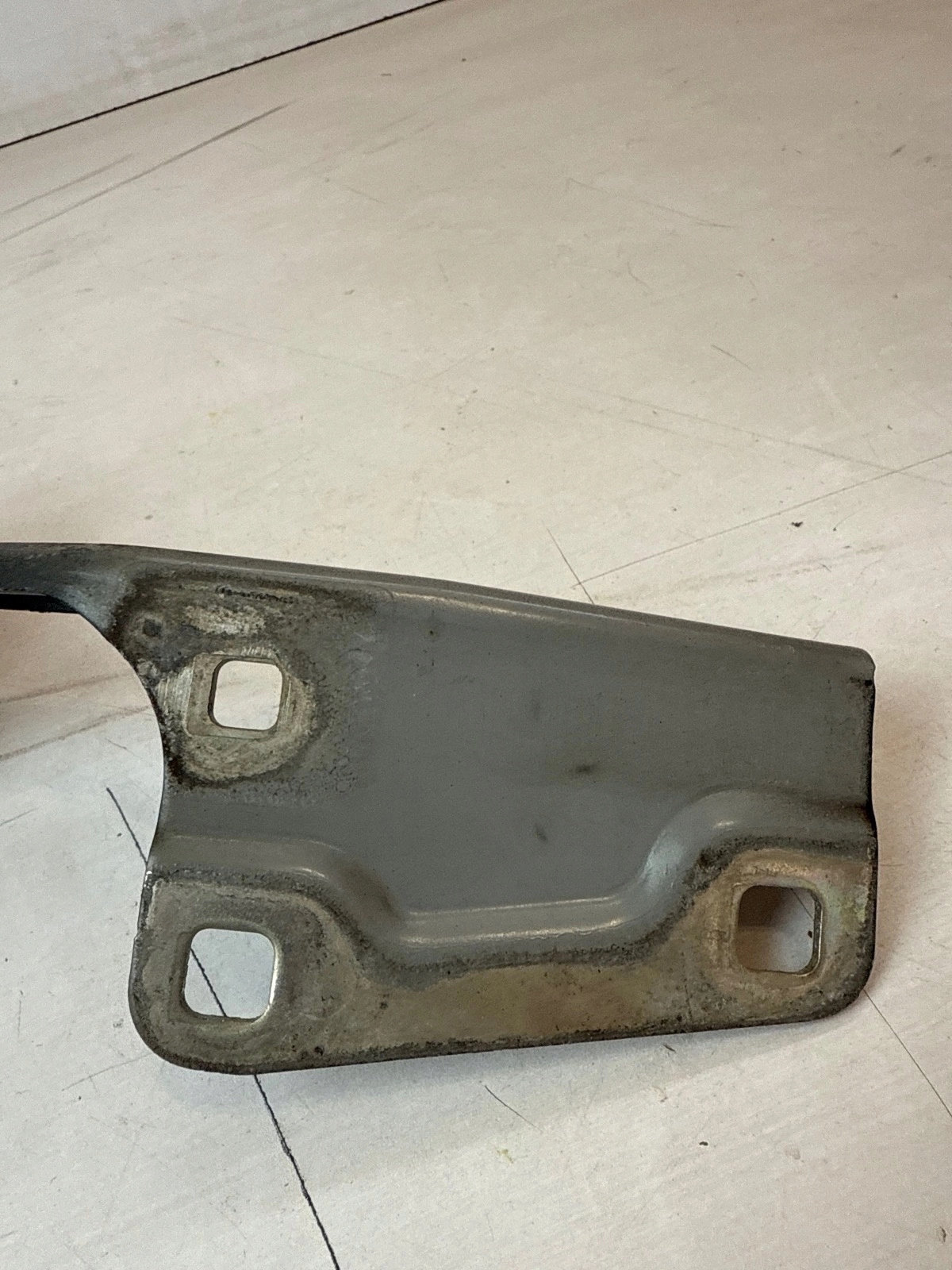 hinge bonnets front front left Renault Megane III