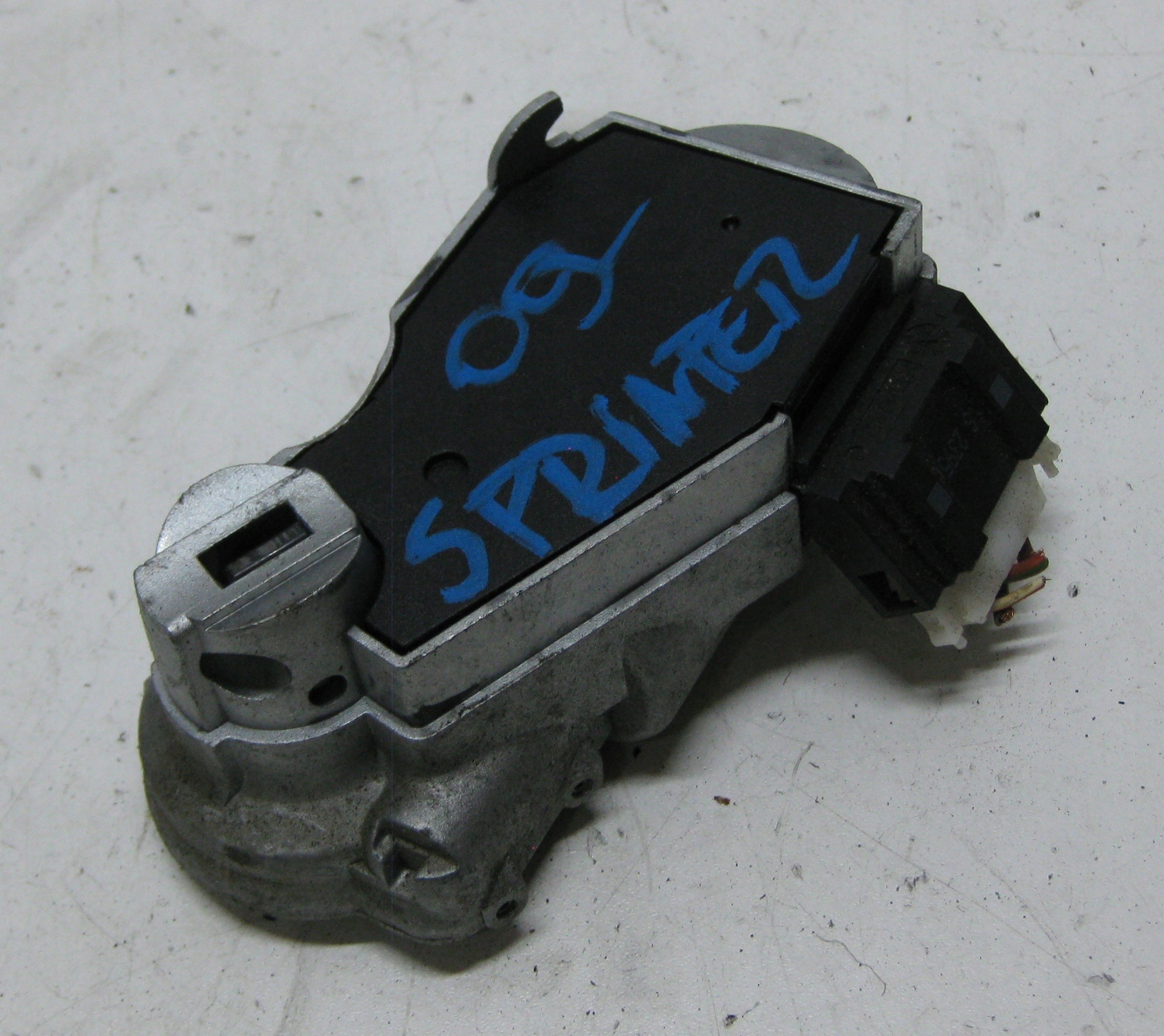 MERCEDES SPRINTER W906 BLOKADA des Lenkrads A0375456132
