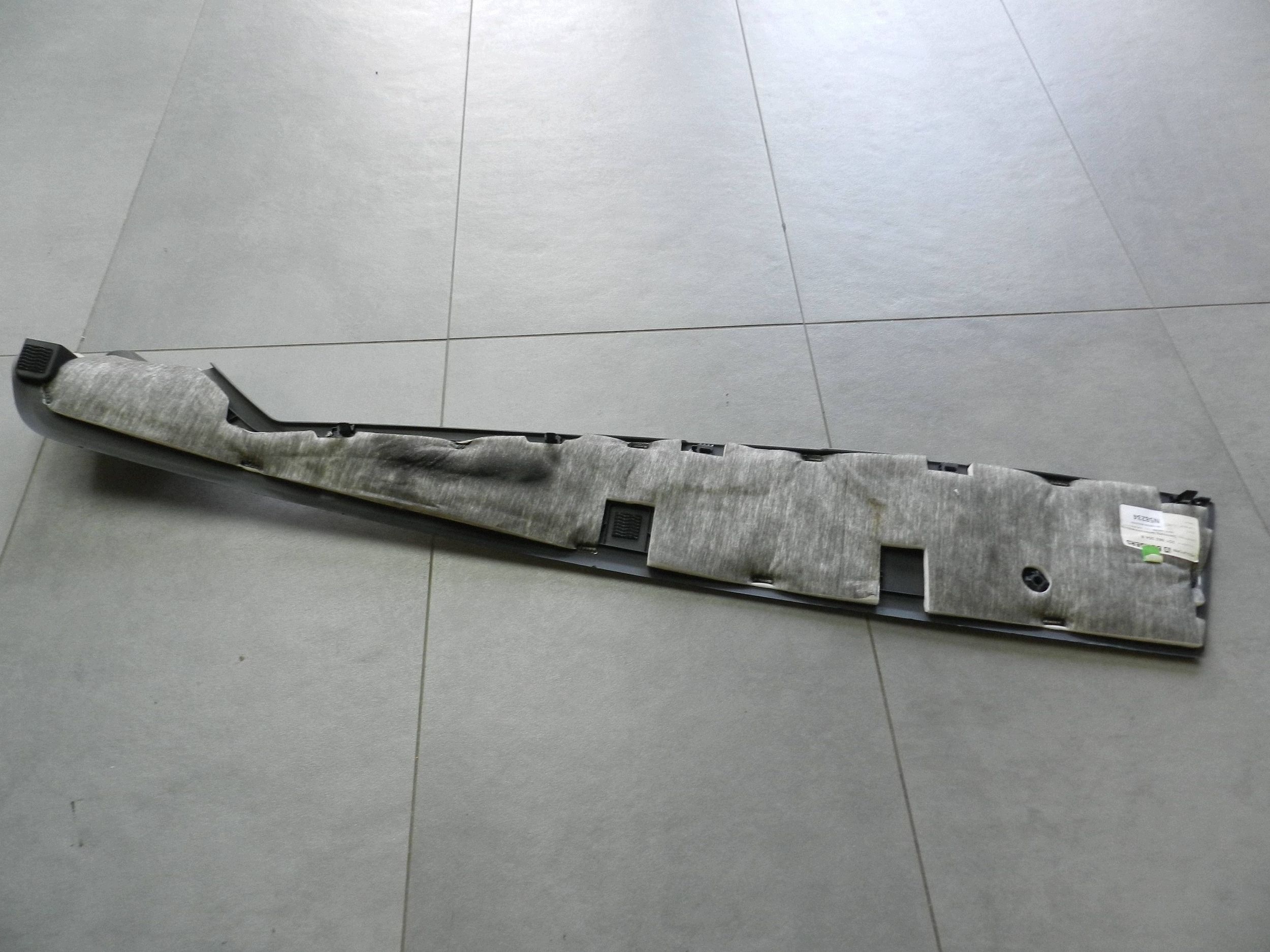 Volkswagen Phaeton cover side tunelu right 3D1863304B N58234