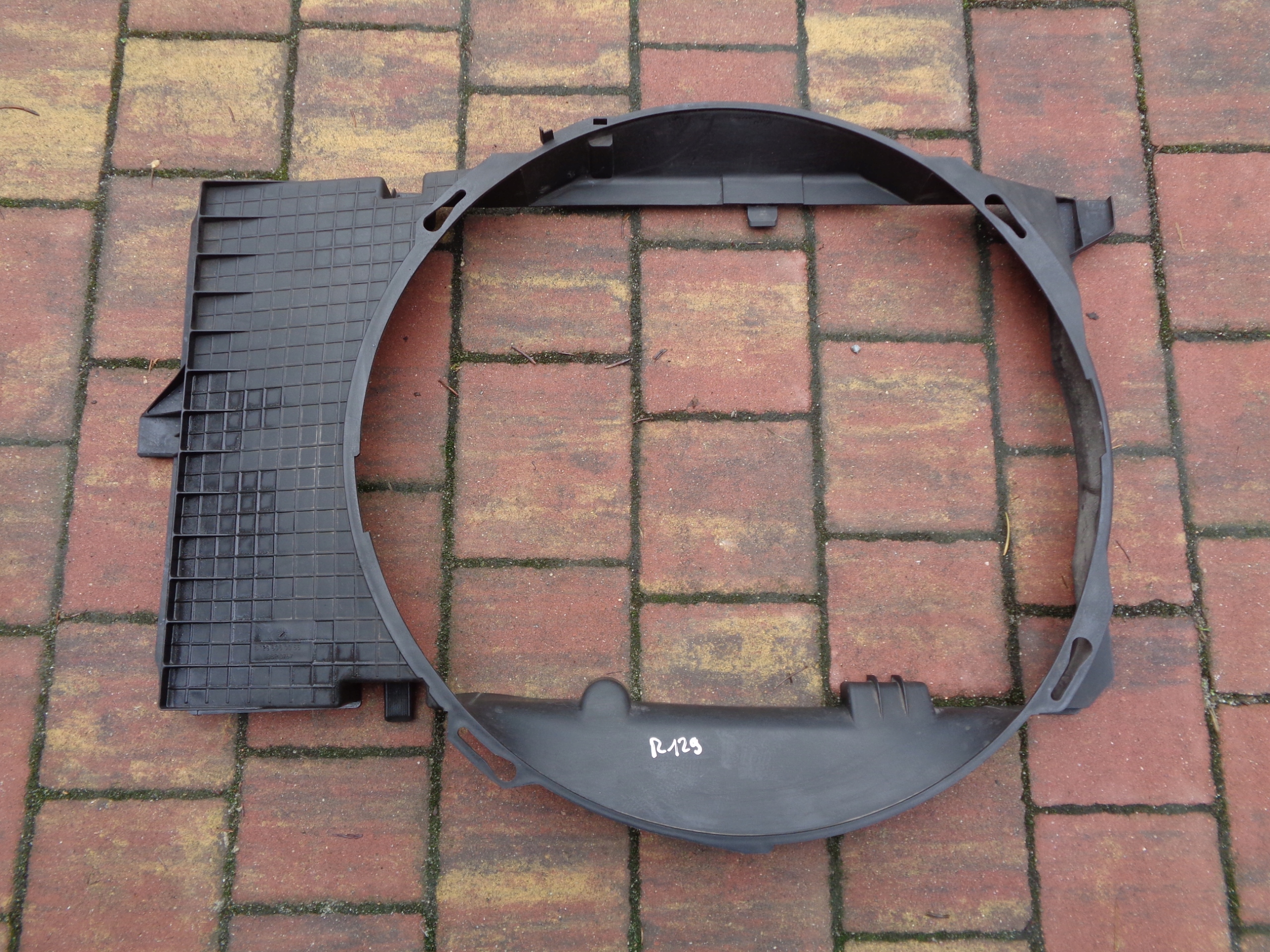 Корпус вентилятора MERCEDES R129 1295050055