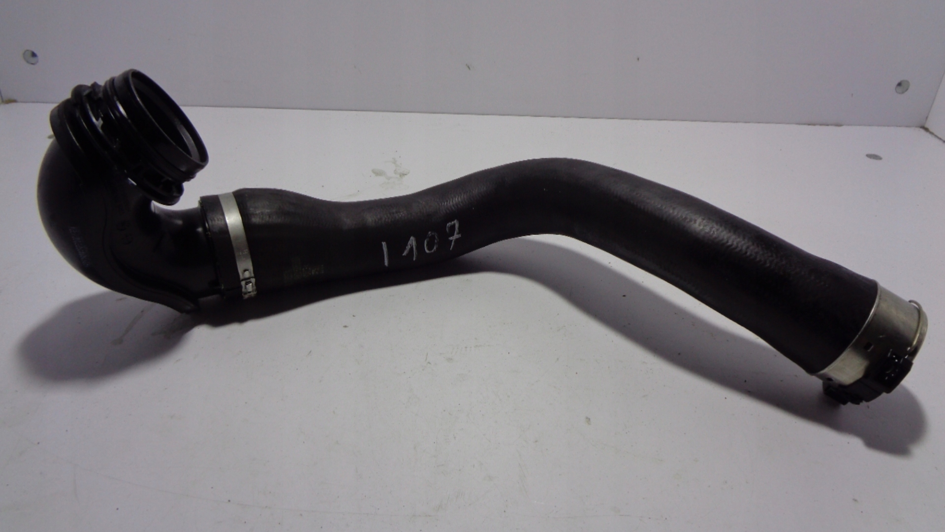 Opel Insignia труба інтеркулера VRBF20528C