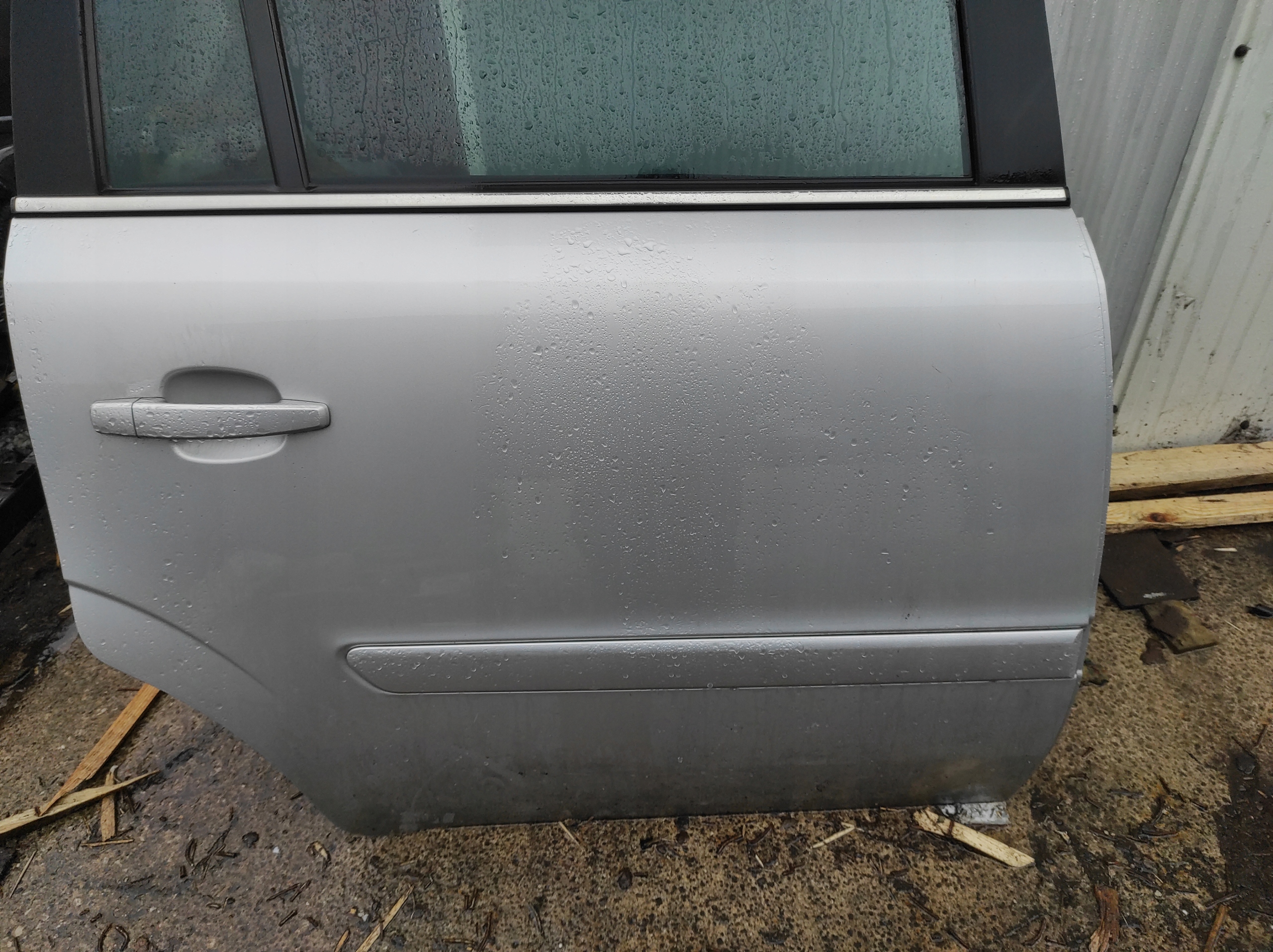 TÜR RECHTS HECK OPEL ZAFIRA B