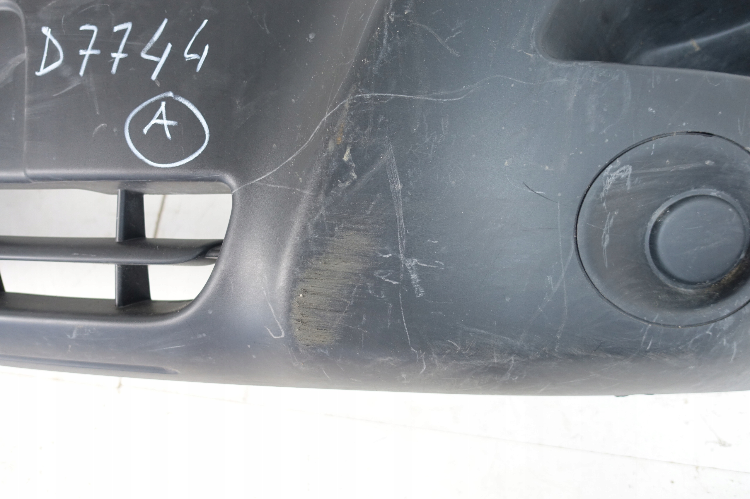 RENAULT MASTER III 2010- bumper front front 620224209R
