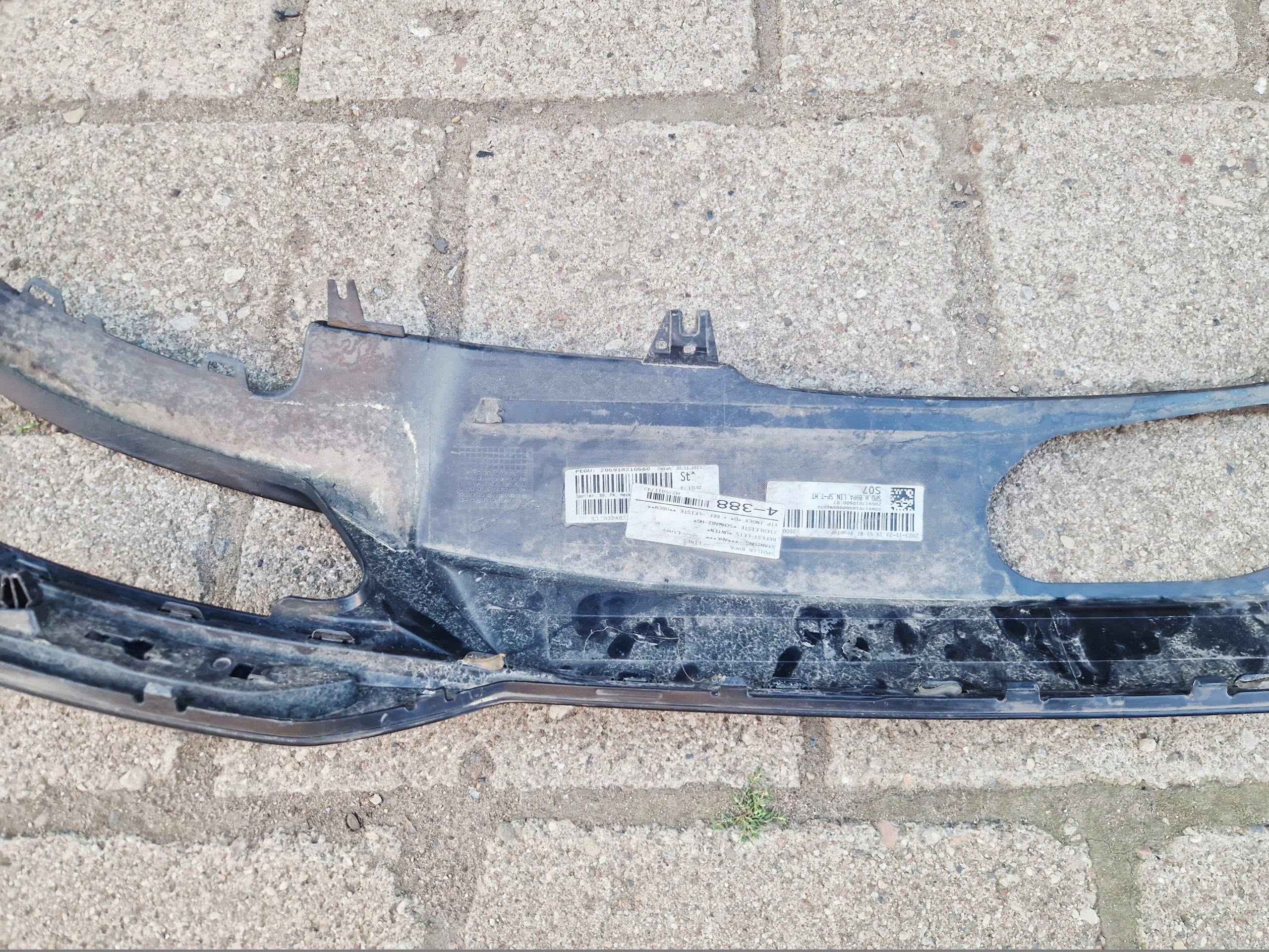 AUDI A4 B9 KOMBI S-LINE diffusore accessori Paraurti posteriore 8W0807521AA