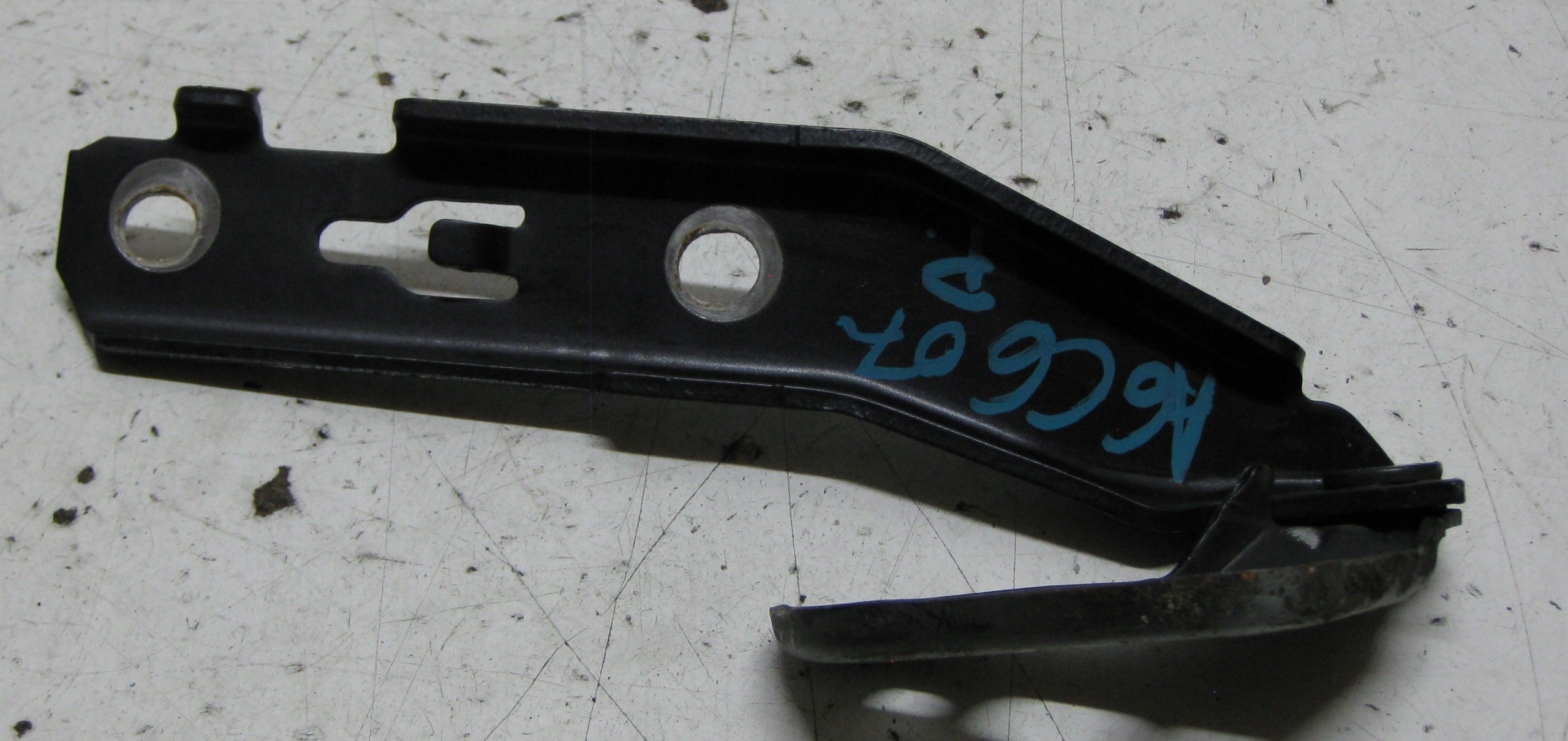 AUDI A6 C6 2.7 TDI 07R hinge bonnets left right KOMPLET 4F0823302 4F0823301