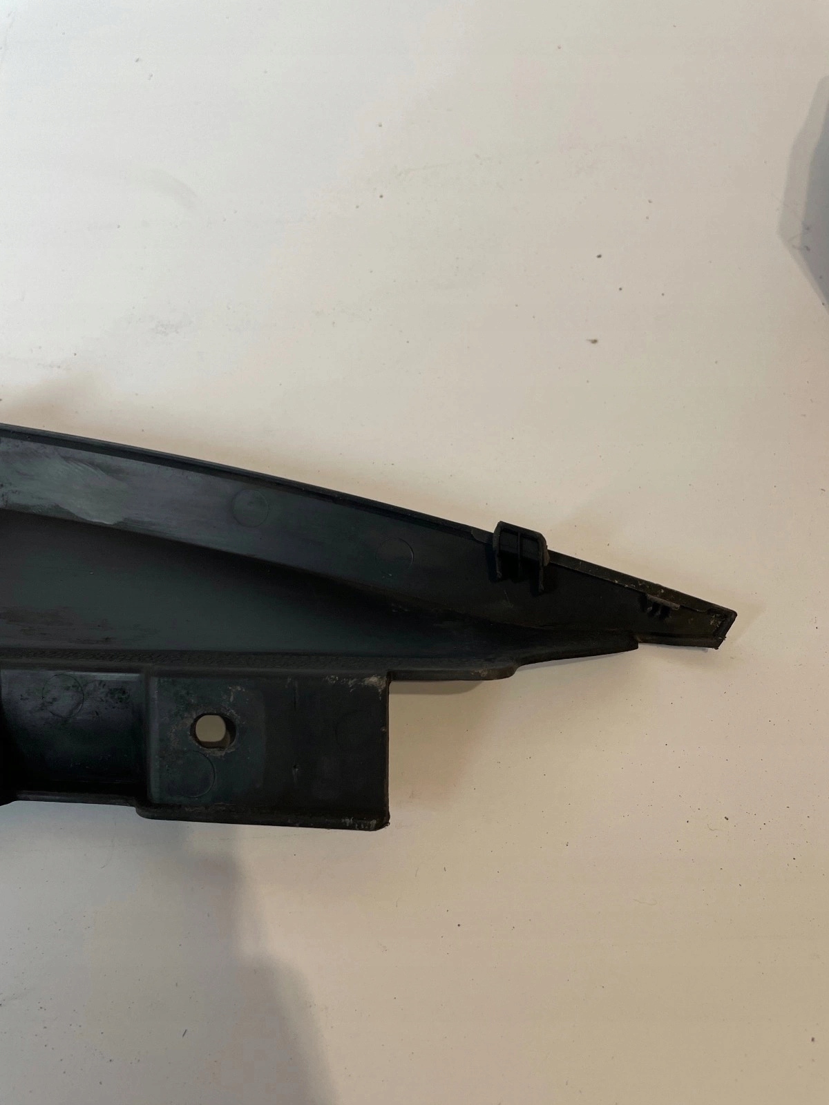kryt stěny předního Horn Kia Rio III
