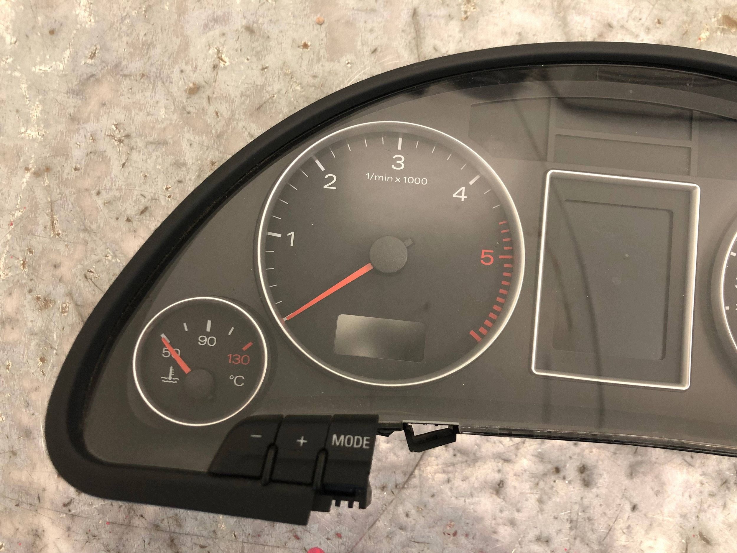 dials dials AUDI A4 B7 8E0920901D EUROPA