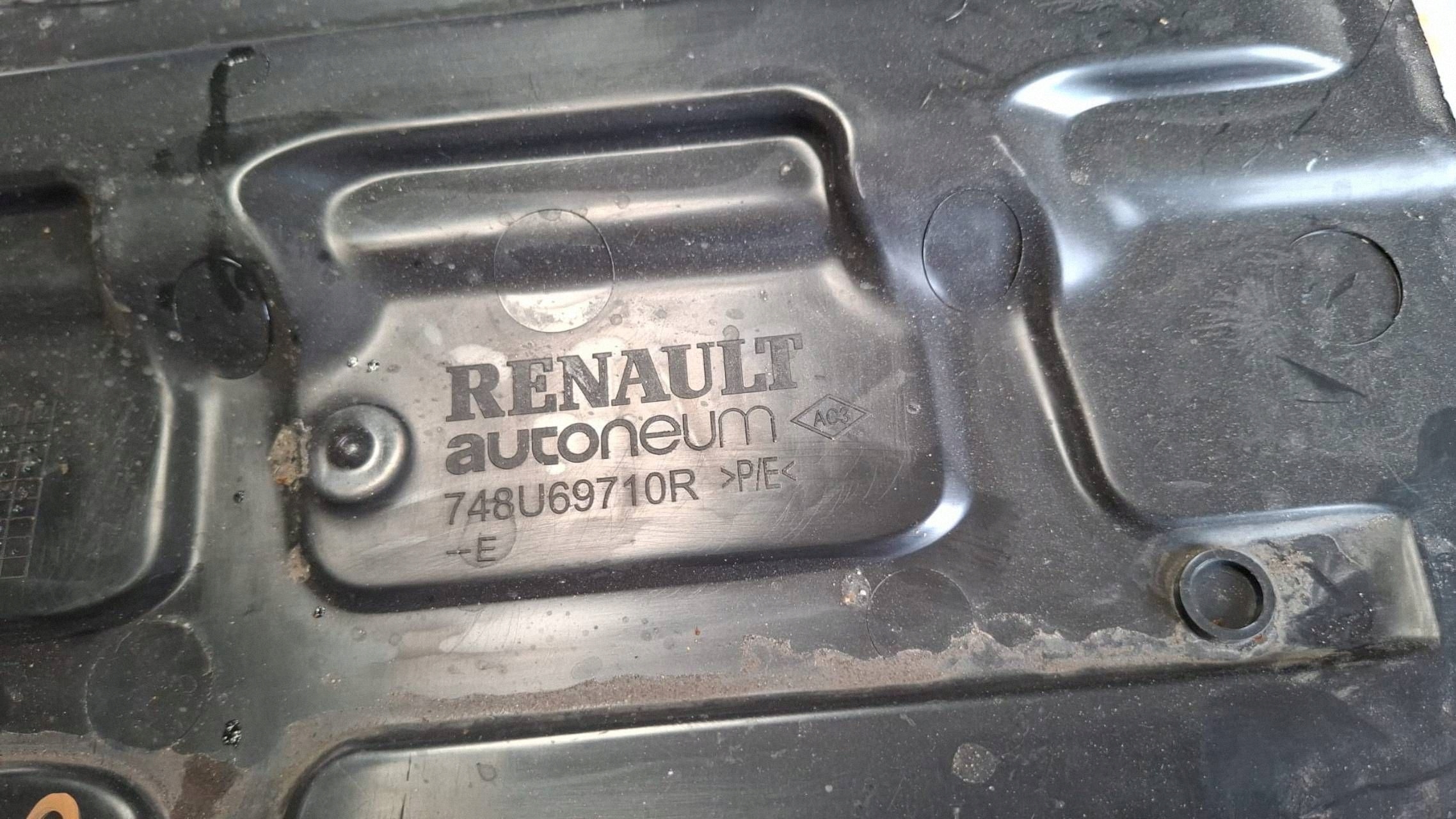 cover chassis side right side Renault Clio VI 748U69710R