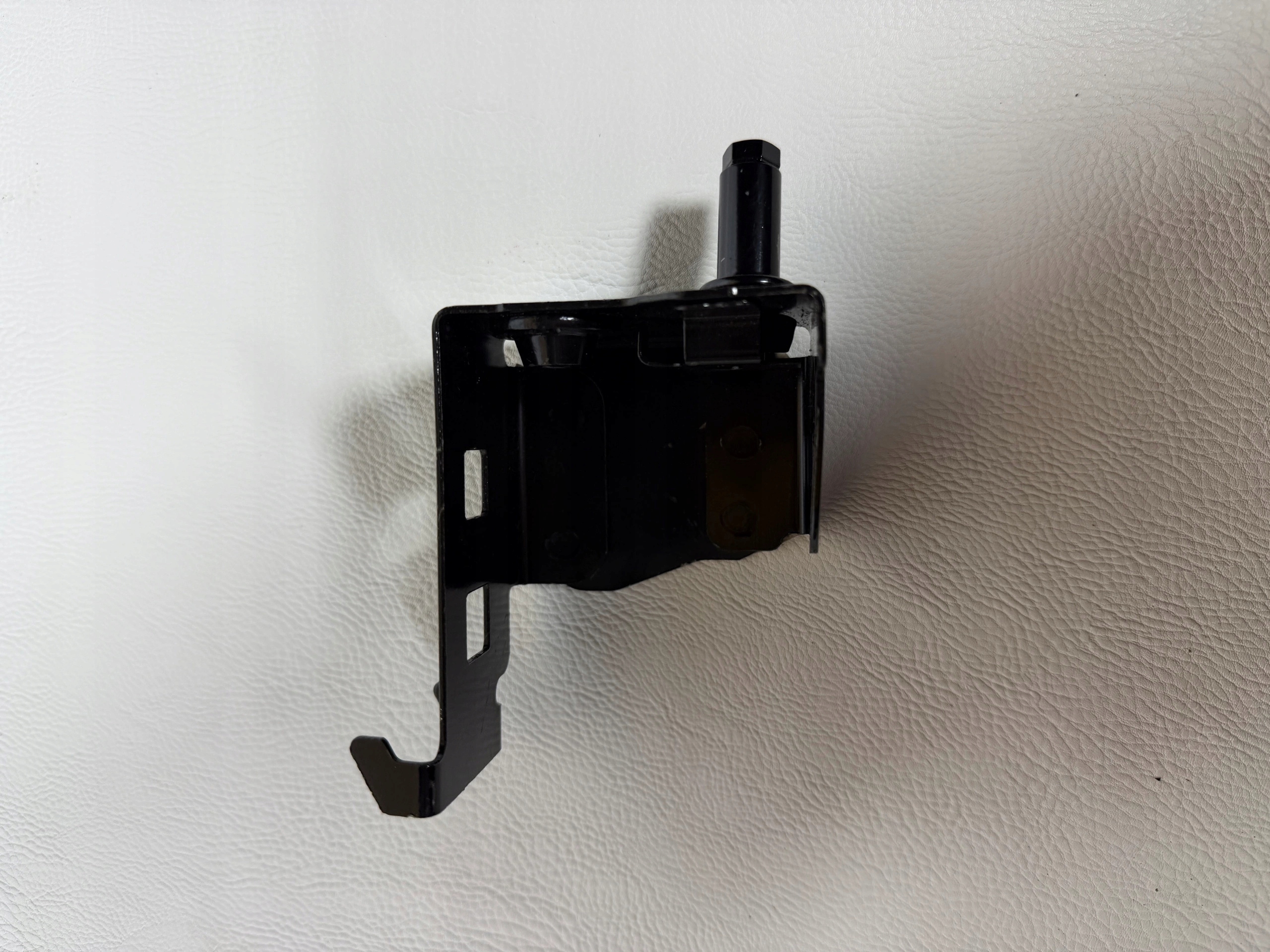Renault Megane IV Support plaque Aile Avant 622349675R