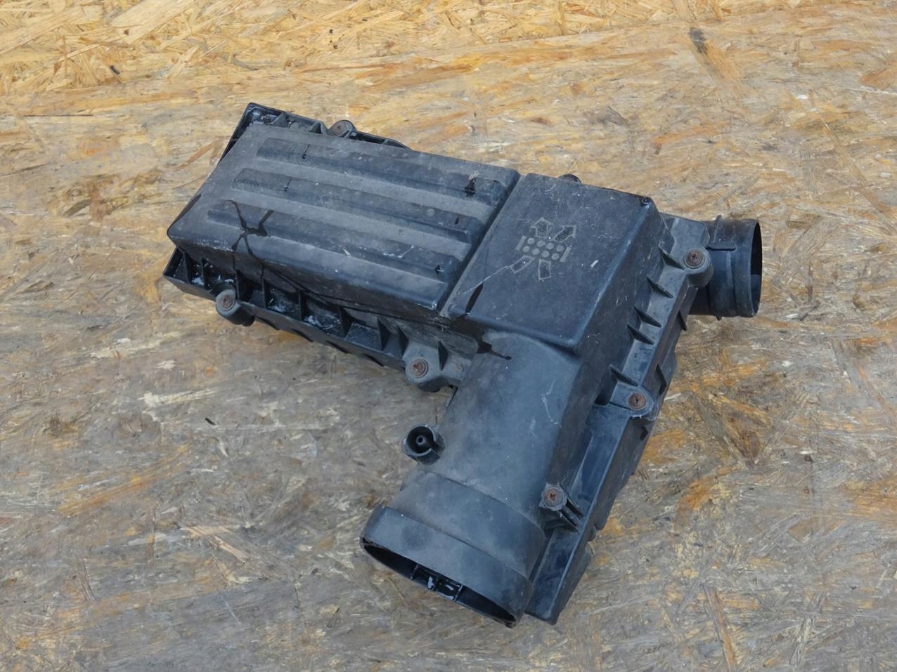 AUDI A3 8P GOLF V 2.0 TDI OBUDOWA FILTRA POWIETRZA 3C0129607AB