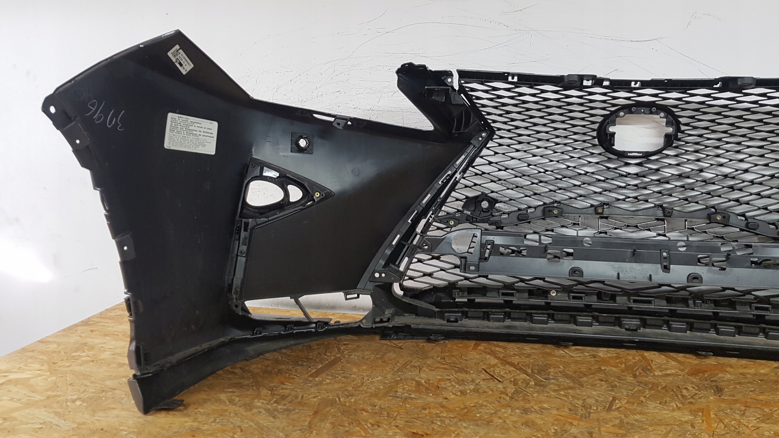 LEXUS RX 4 IV F-SPORT 2015 - bumper front 0434