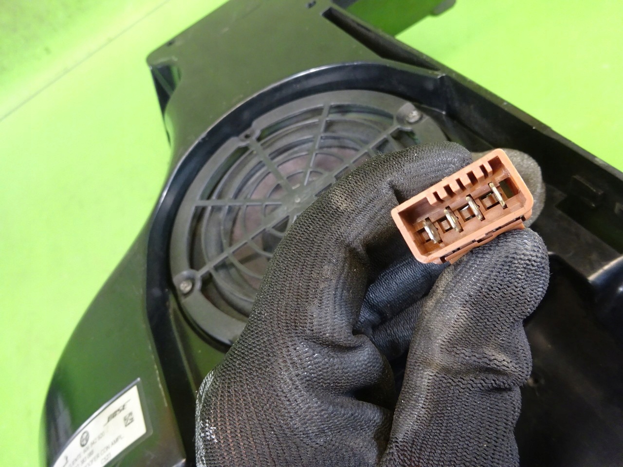 Subwoofer glosnik ALFA ROMEO 147 LIFT 05r Numer katalogowy czesci 606942920