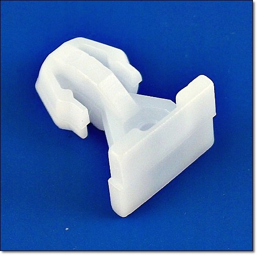 10szt MERCEDES W 176 -SPINKA LISTWY PROGU ZEW. Numer katalogowy oryginału 29883781