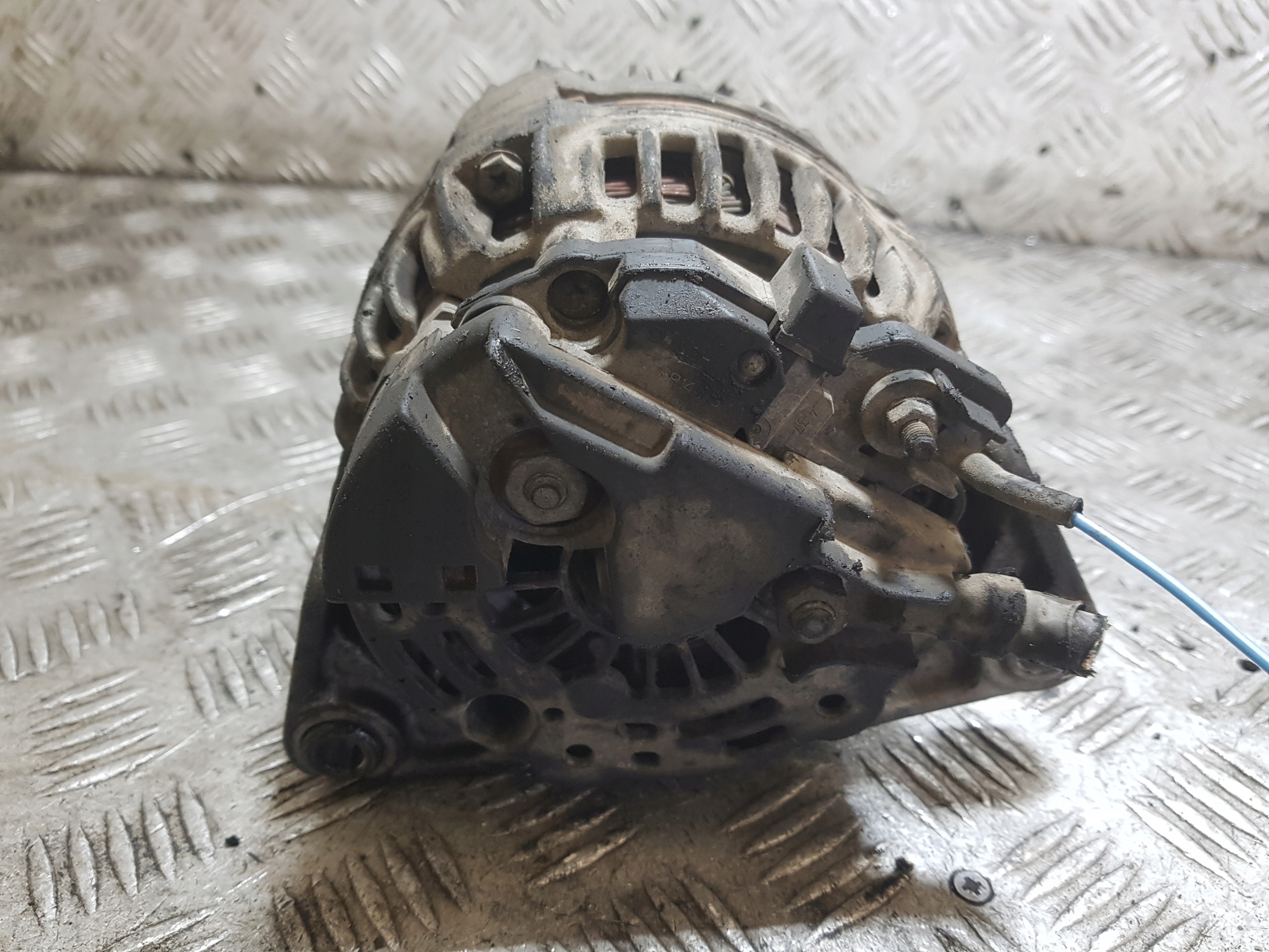 alternátor OPEL ASTRA G 2.0 D BOSCH 0124415005