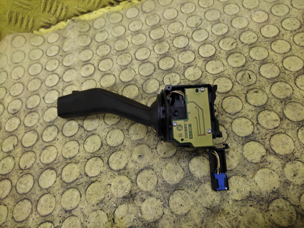 VW GOLF V wiper control 1K0953519