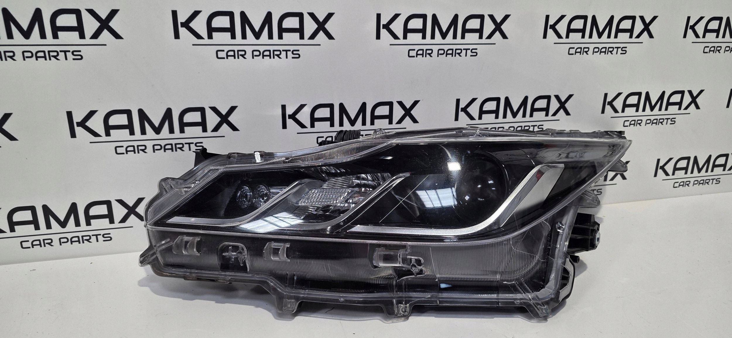 Reflektor left side Toyota Corolla E210 E21 8115002T31