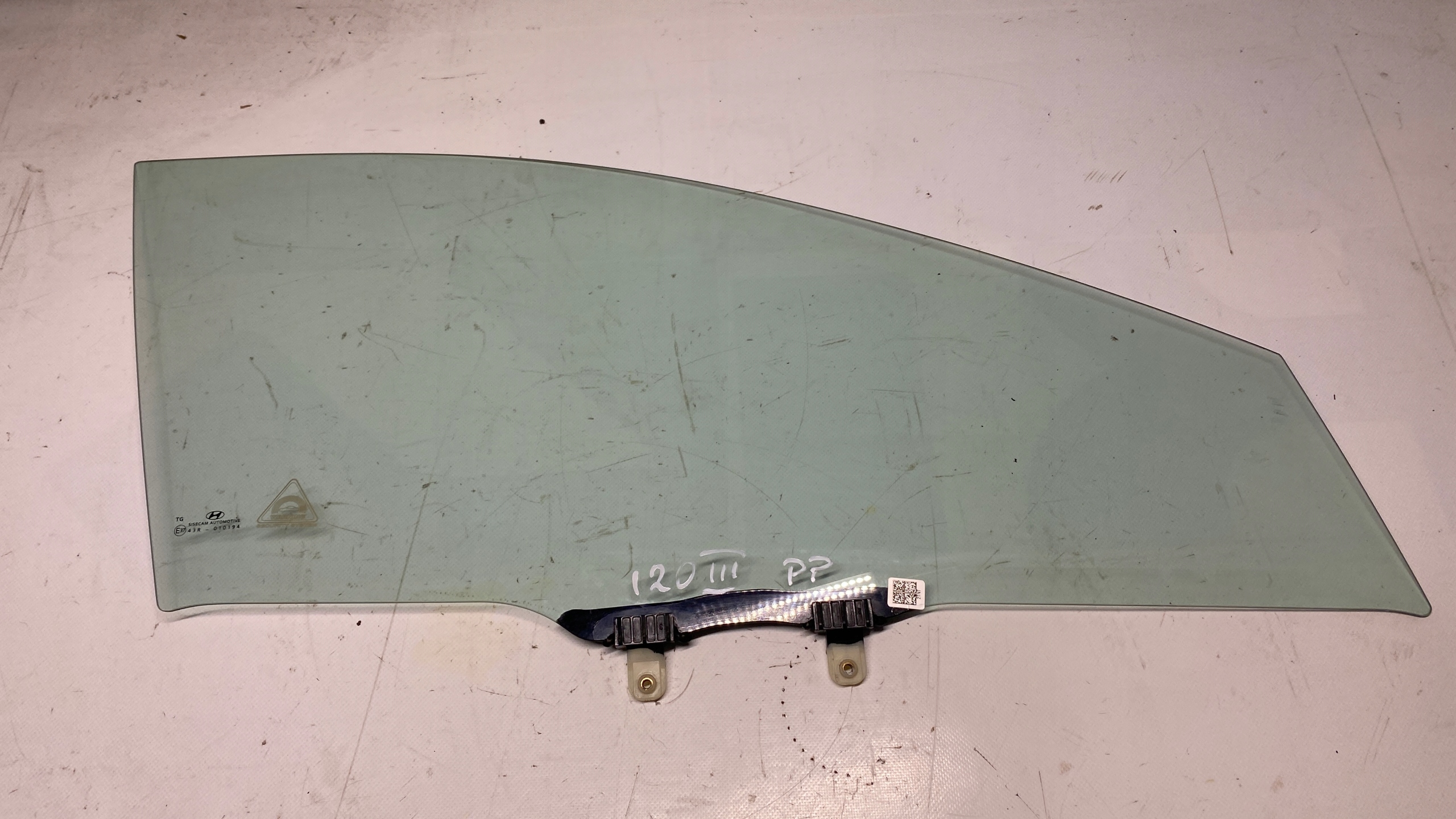 HYUNDAI I20 III window door side right right front front 21-25
