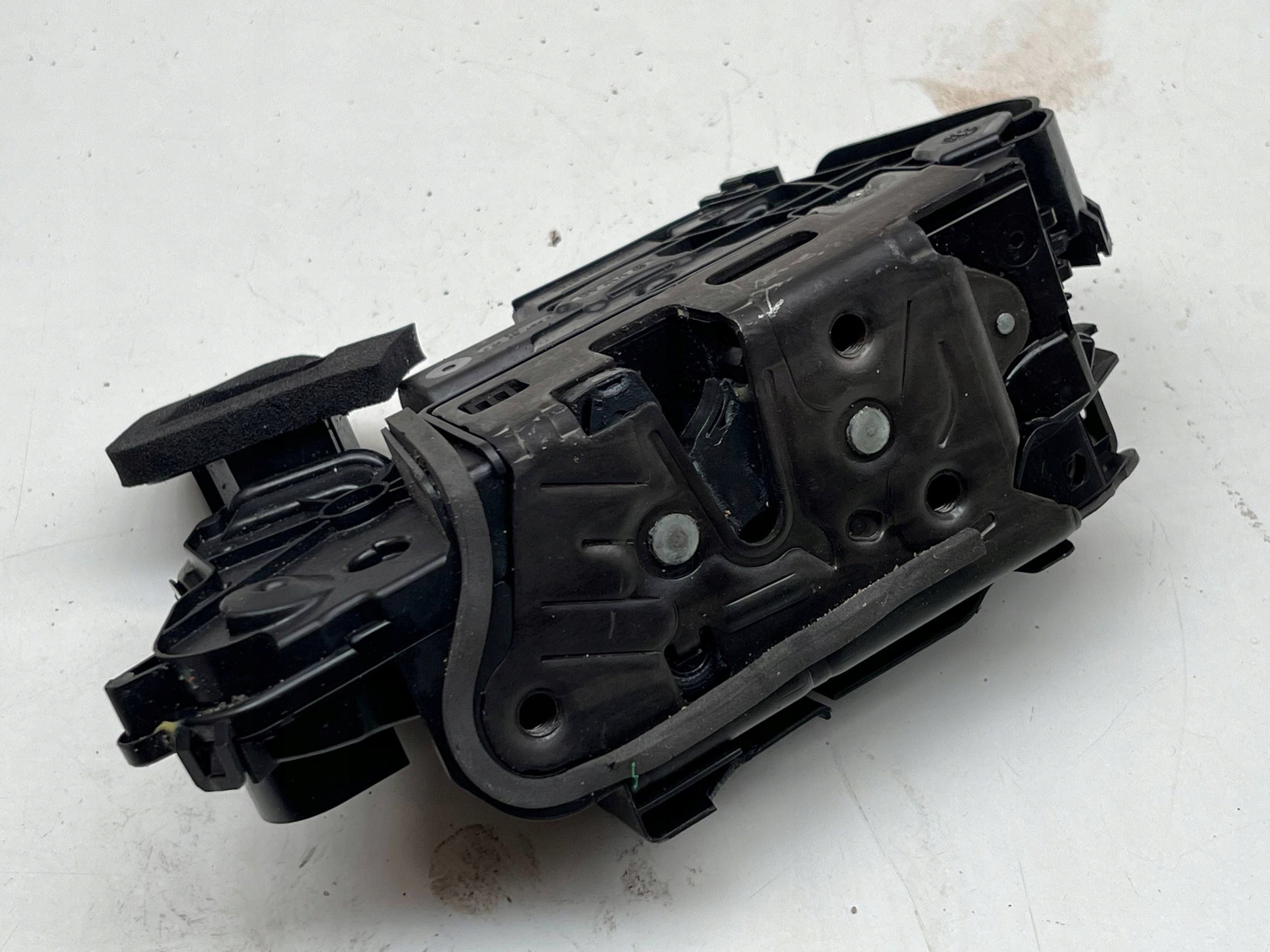 VOLKSWAGEN SEAT SKODA lock door left front 5TB837015C @M