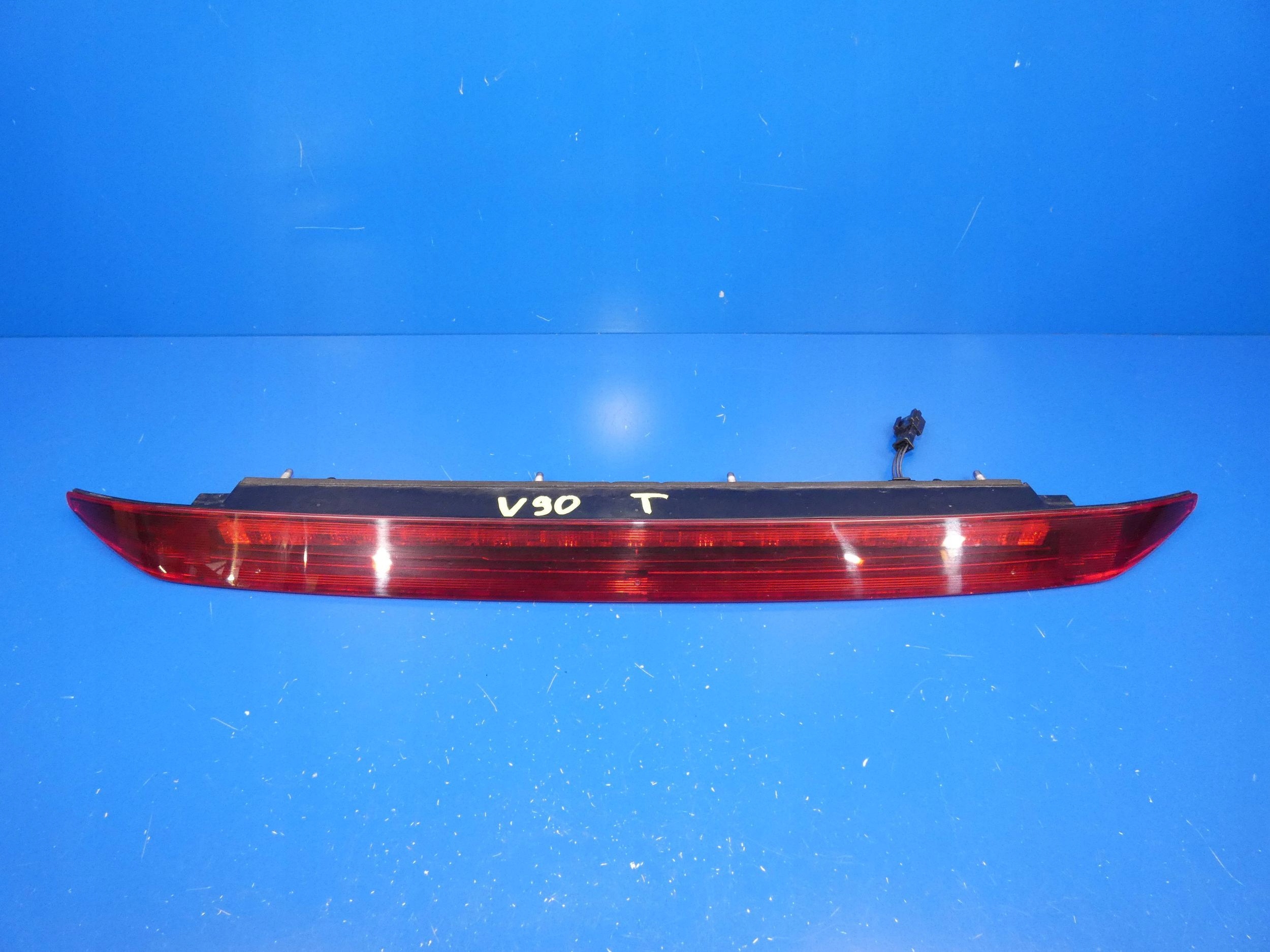 VOLVO V90 II TRZECIE light STOP STOPU Z bonnet