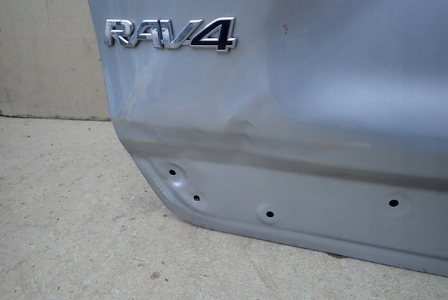 KLAPA TYŁ POKRYWA BAGAŻNIKA TOYOTA RAV4 5 V 2019- Producent części Toyota OE