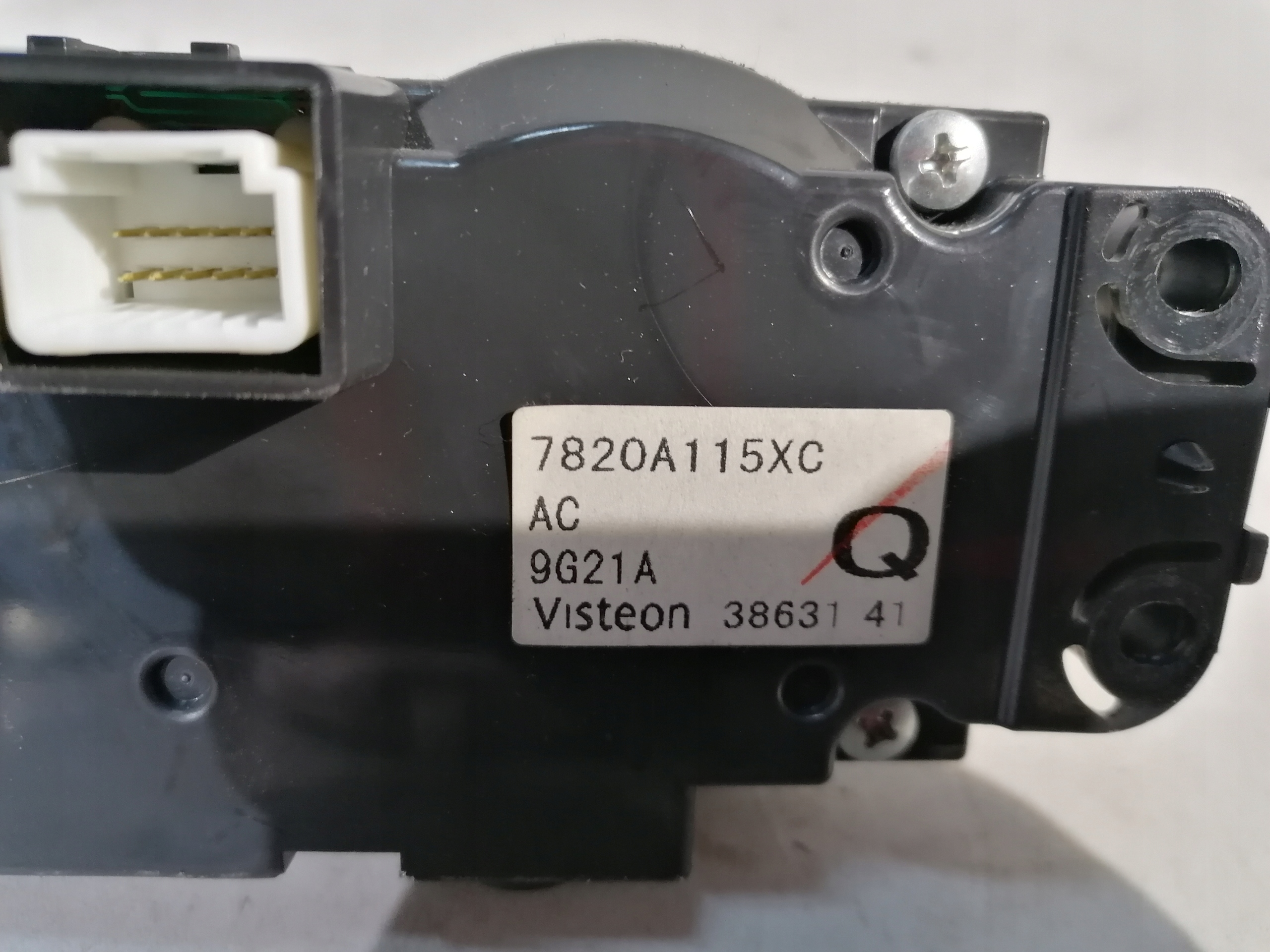 Mitsubishi Lancer VIII 8 control panel air conditioning devices
