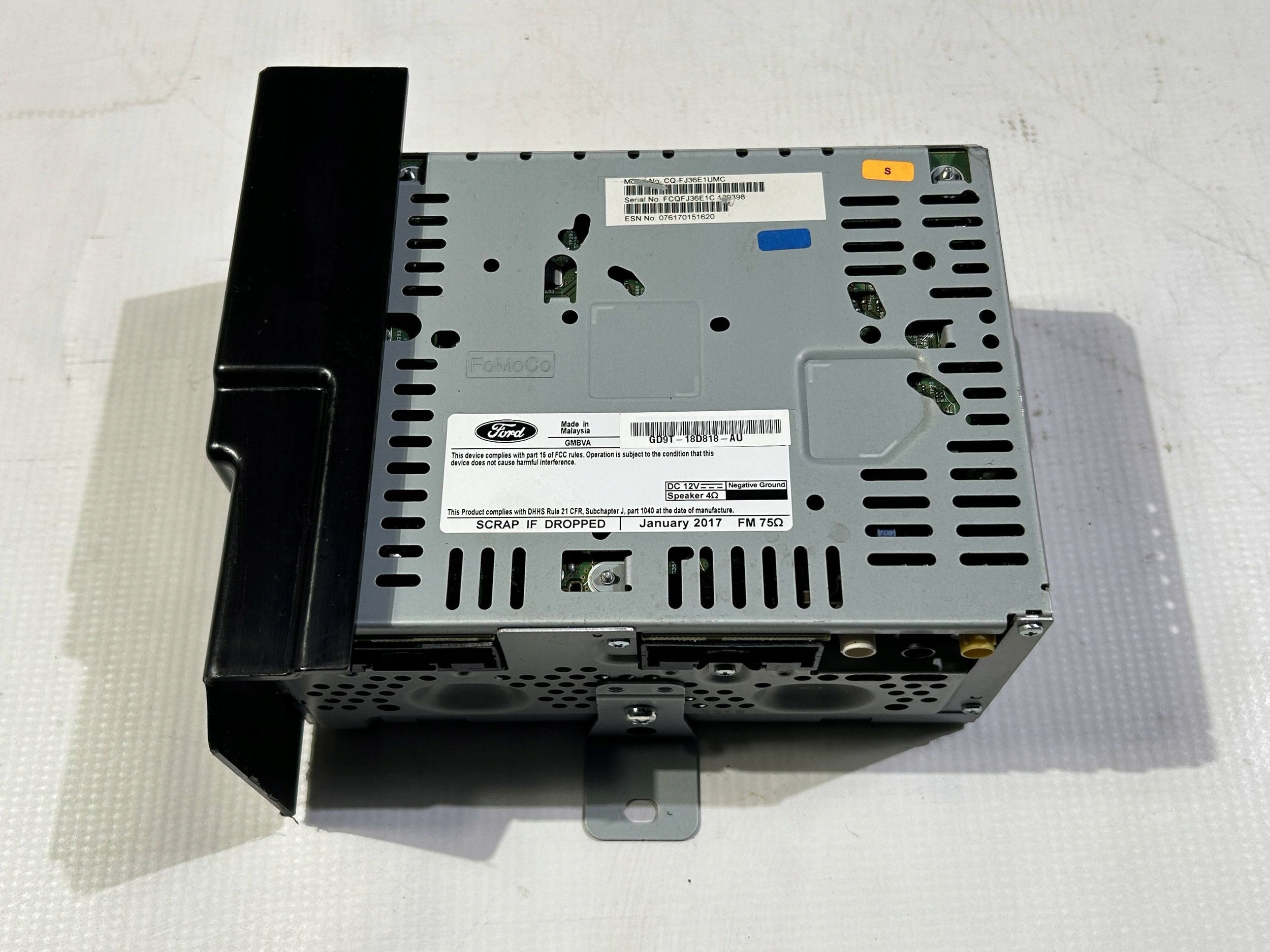 Radio odbiornik control unit module radia Lincoln Continental 2017r