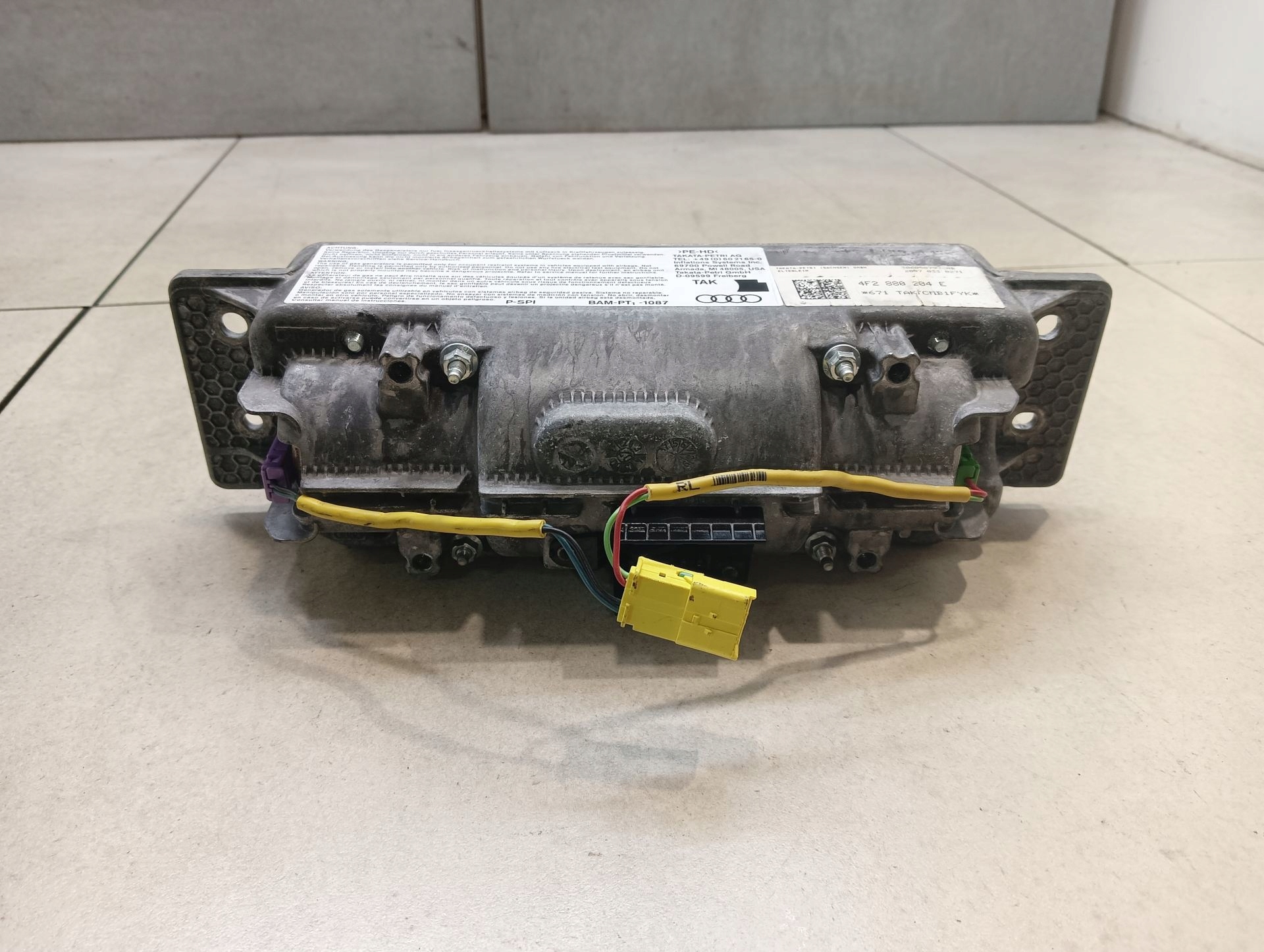 airbag airbag spolujezdce AUDI A6 C6 4F2880204E