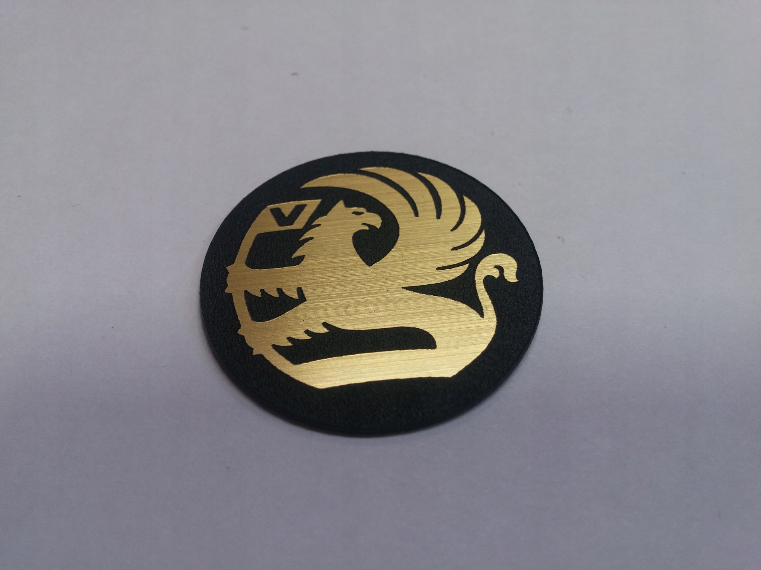 

Vauxhall naklejka emblemat 30 mm * Złota