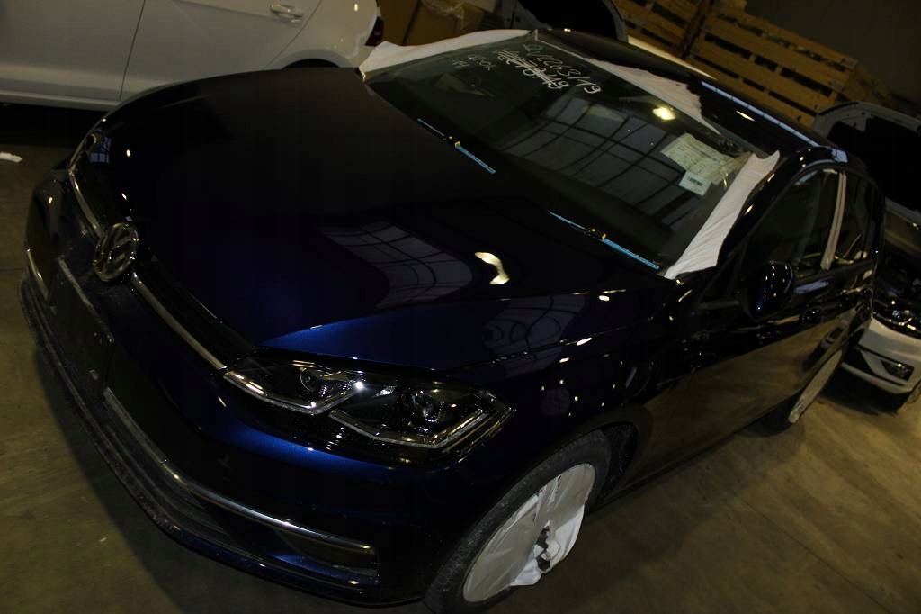 Wtrysk Adblue VW GOLF VII LIFT 2.0 TDI 04L131113P Typ silnika Diesel