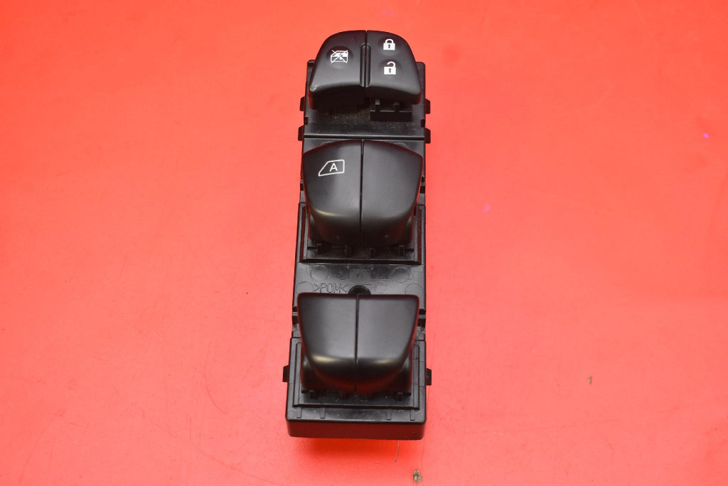 control panel of the window EU NISSAN PULSAR C13 5D HB 14-18