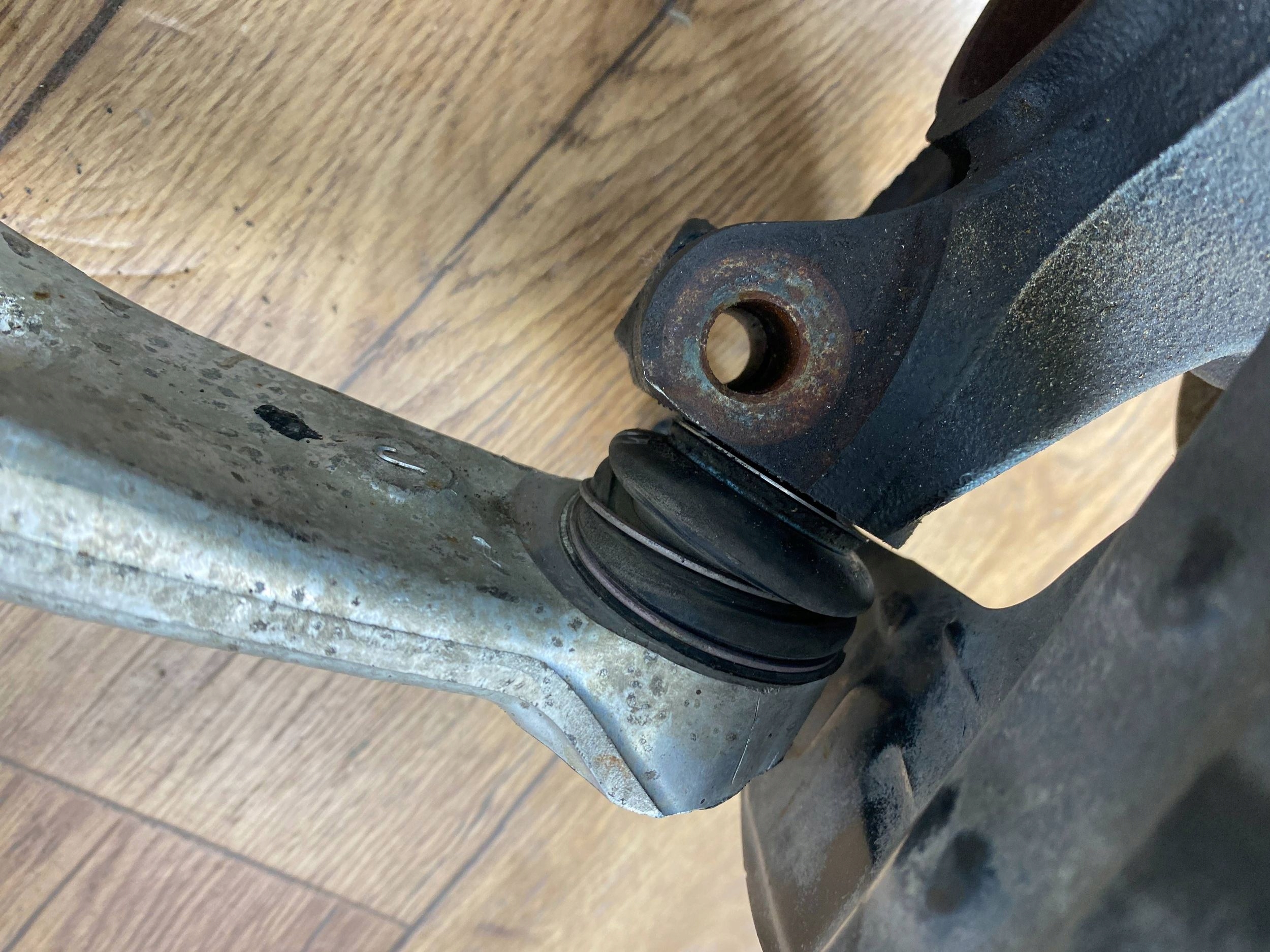 sususpension front front complete right Ford Escape IV 2020+