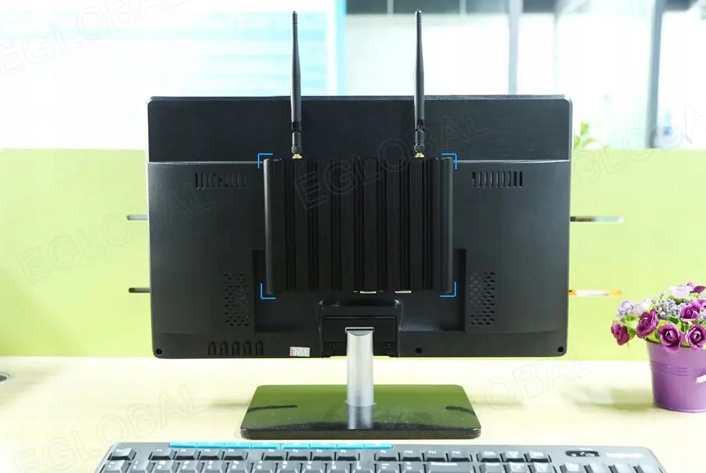 Przemysłowy Mini PC fanless M8A 2xRJ45 RS232 HDMI WIN System operacyjny Windows 11 Pro