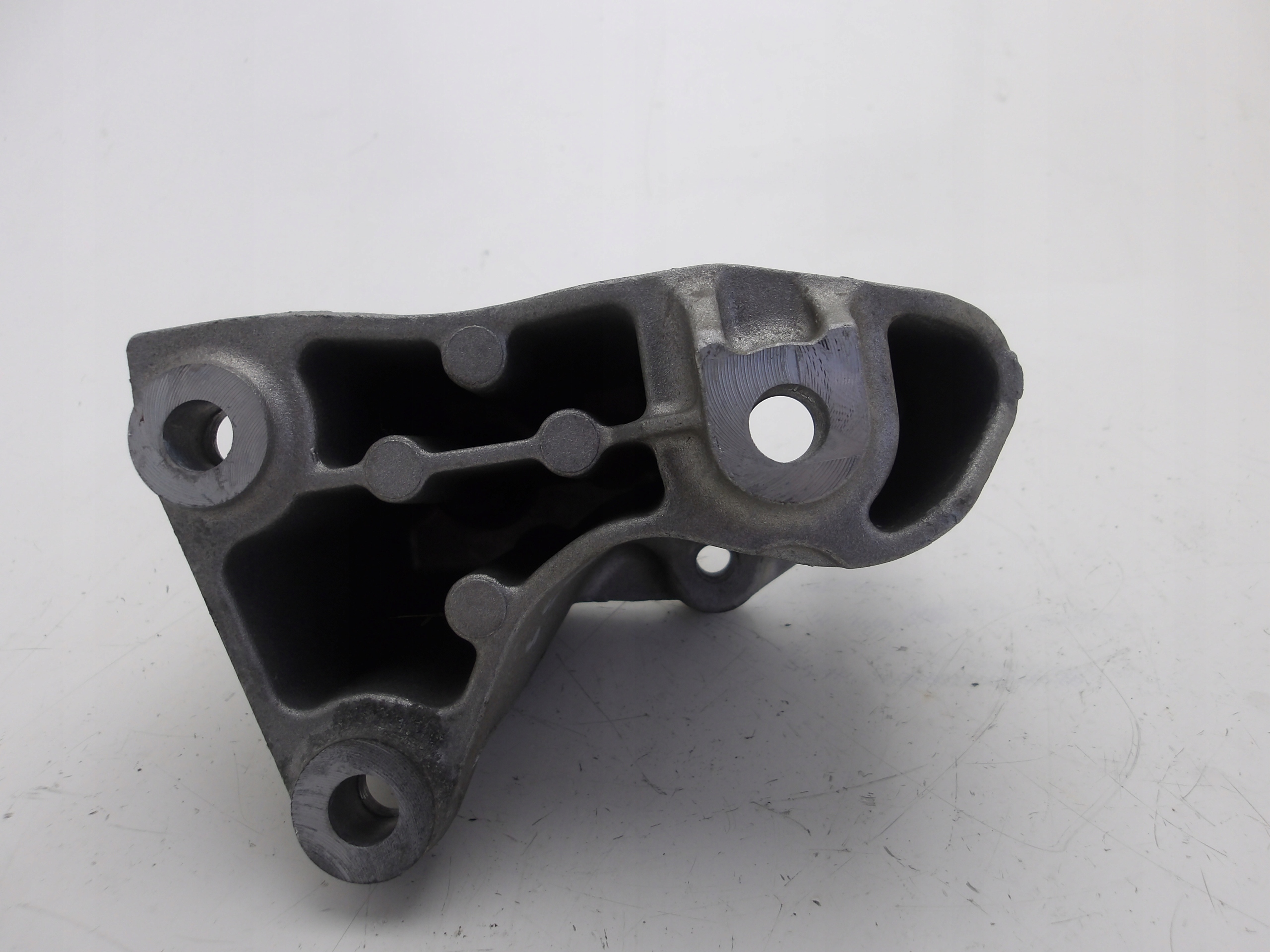 SX4 S-CROSS LIFT 16- 1.4T support gearboxes OE