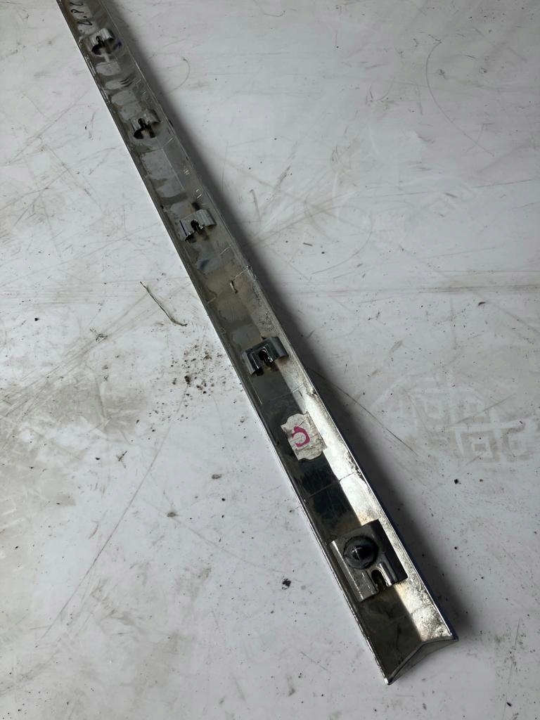 moulding door CHROM left front C5 III X7