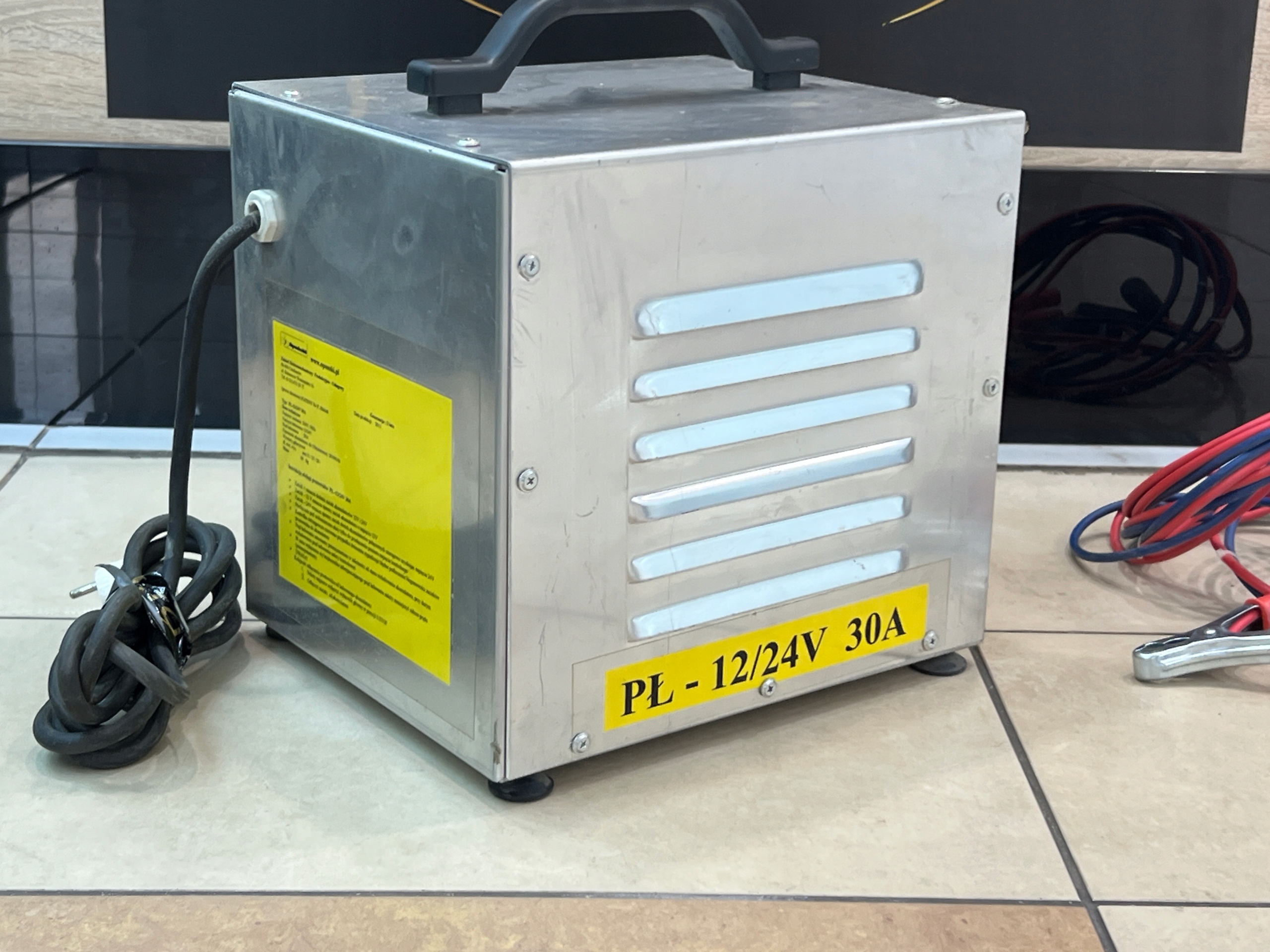 ZESTAW PROSTOWNICZY OPOŃSKI PŁ-12/24 30A ZOBACZ Natężenie maksymalne 30 A