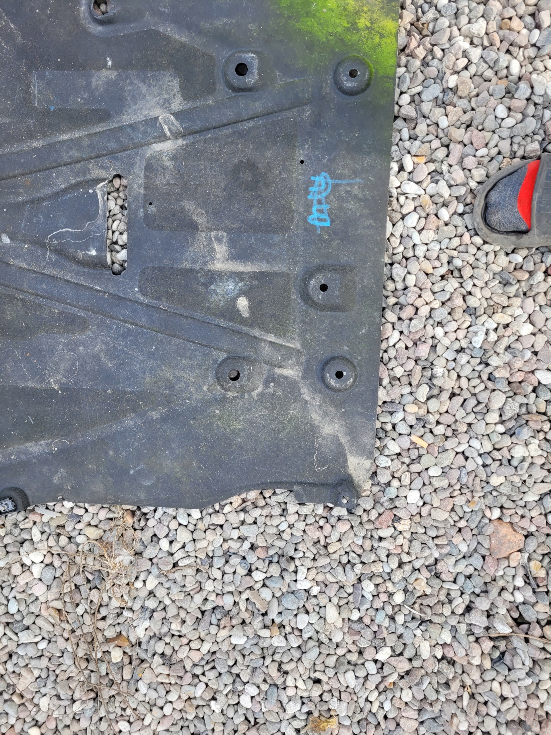 cover below engine RENAULT CLIO V