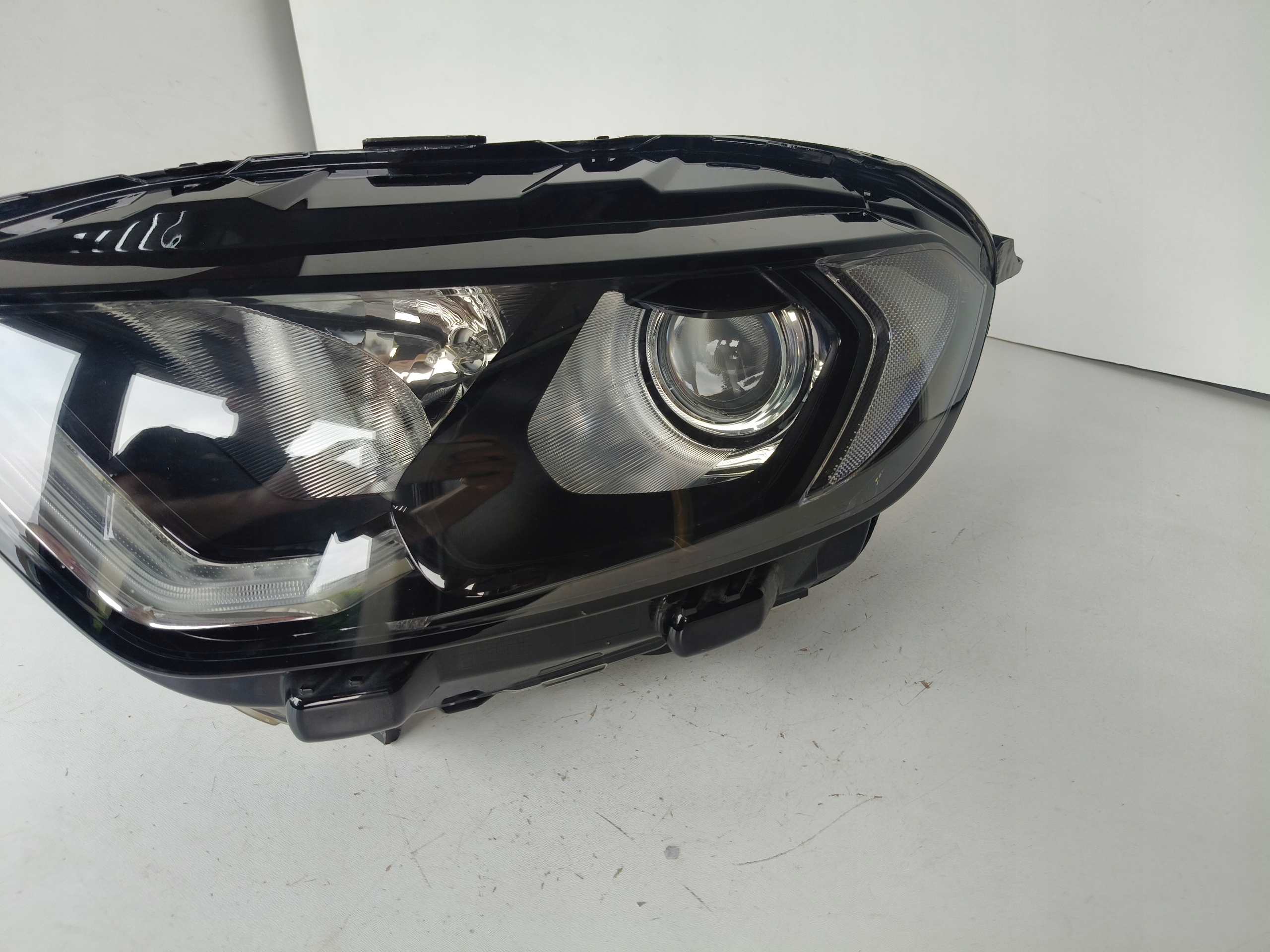 light left REFLEKTOR FORD ECOSPORT 17- LIFT CIEMNA