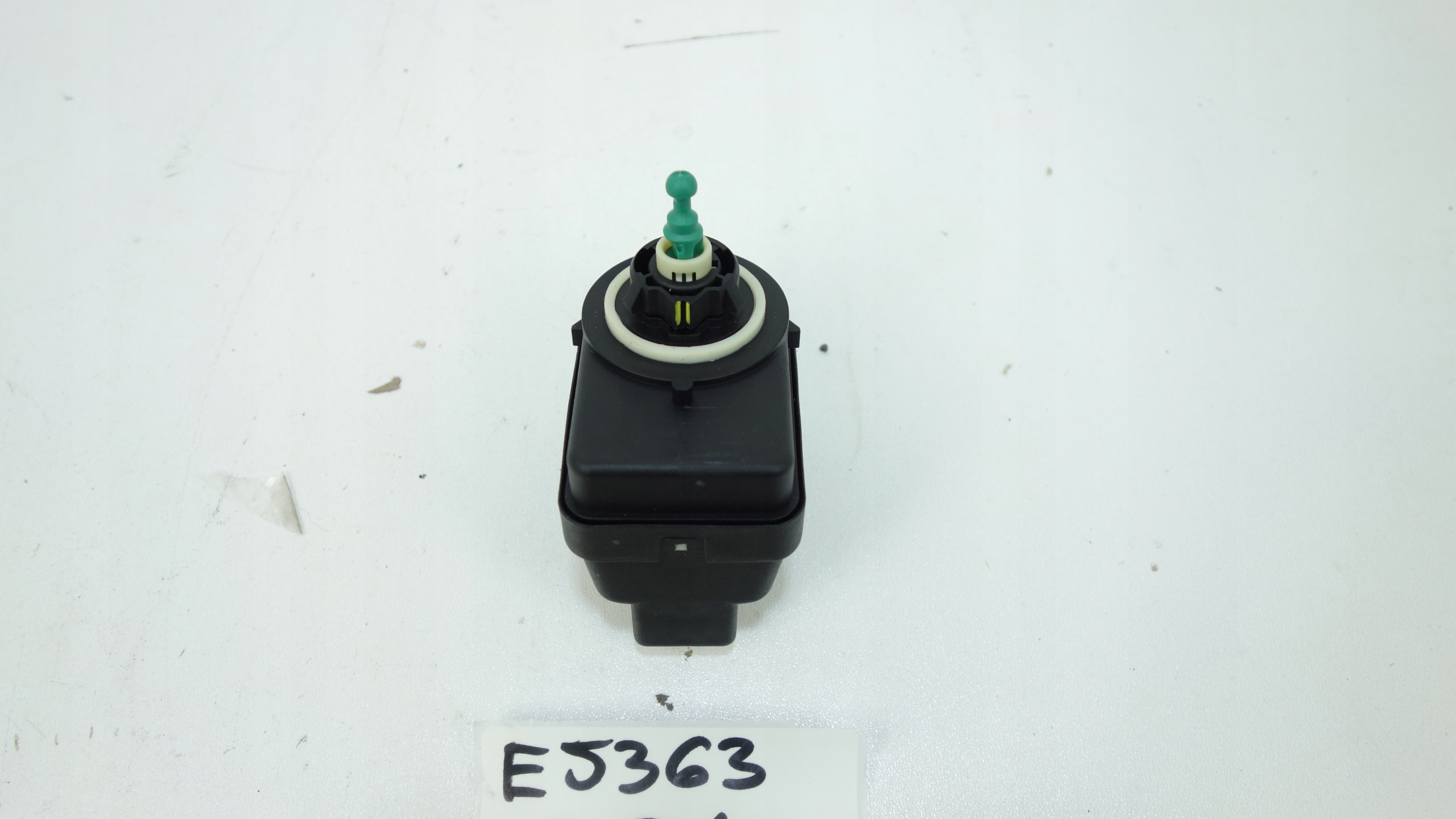 mini motor control lights REFLEKTORA OPEL VIVARO A 01-06 93160179