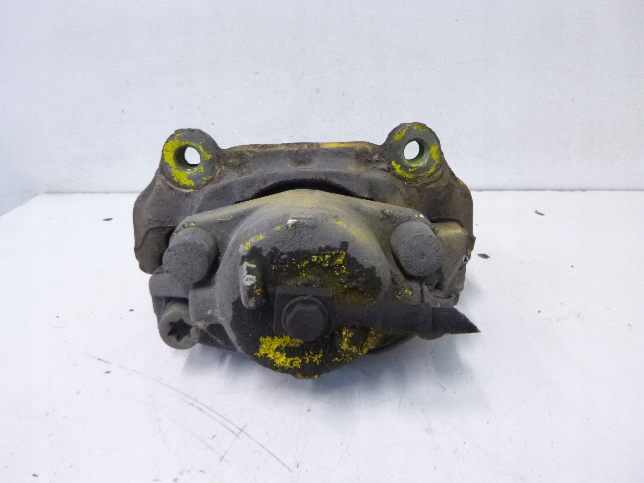 caliper brake front Opel Signum 2.2DTi 2004r.