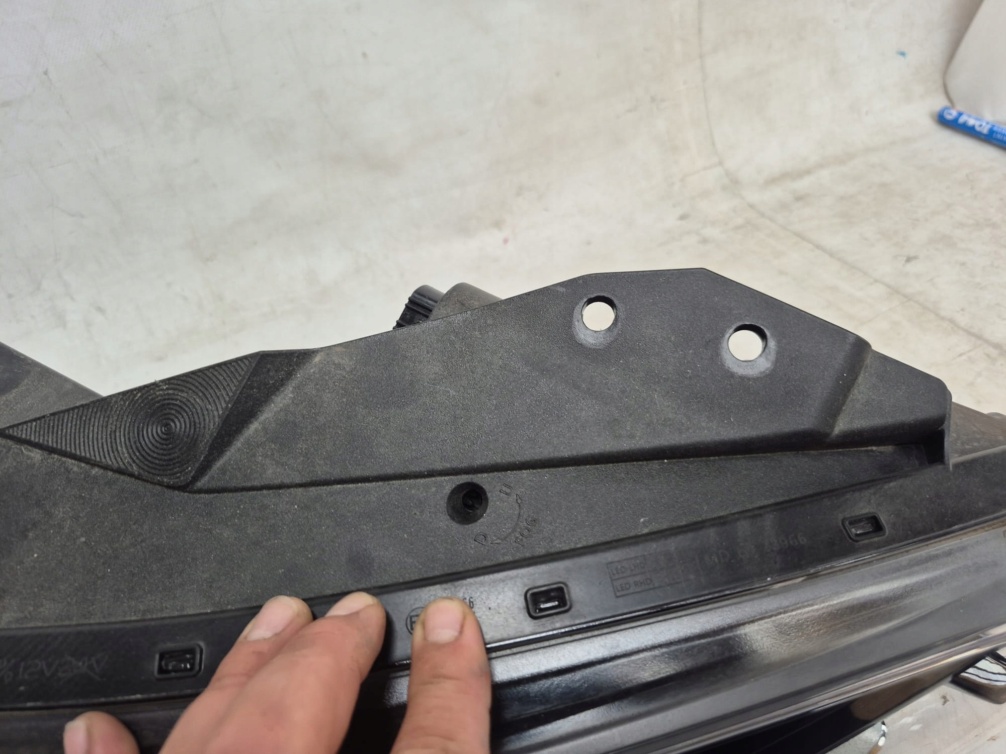 KIA CEED III LIFT 21- light right front front FULL LED 92102-J7500