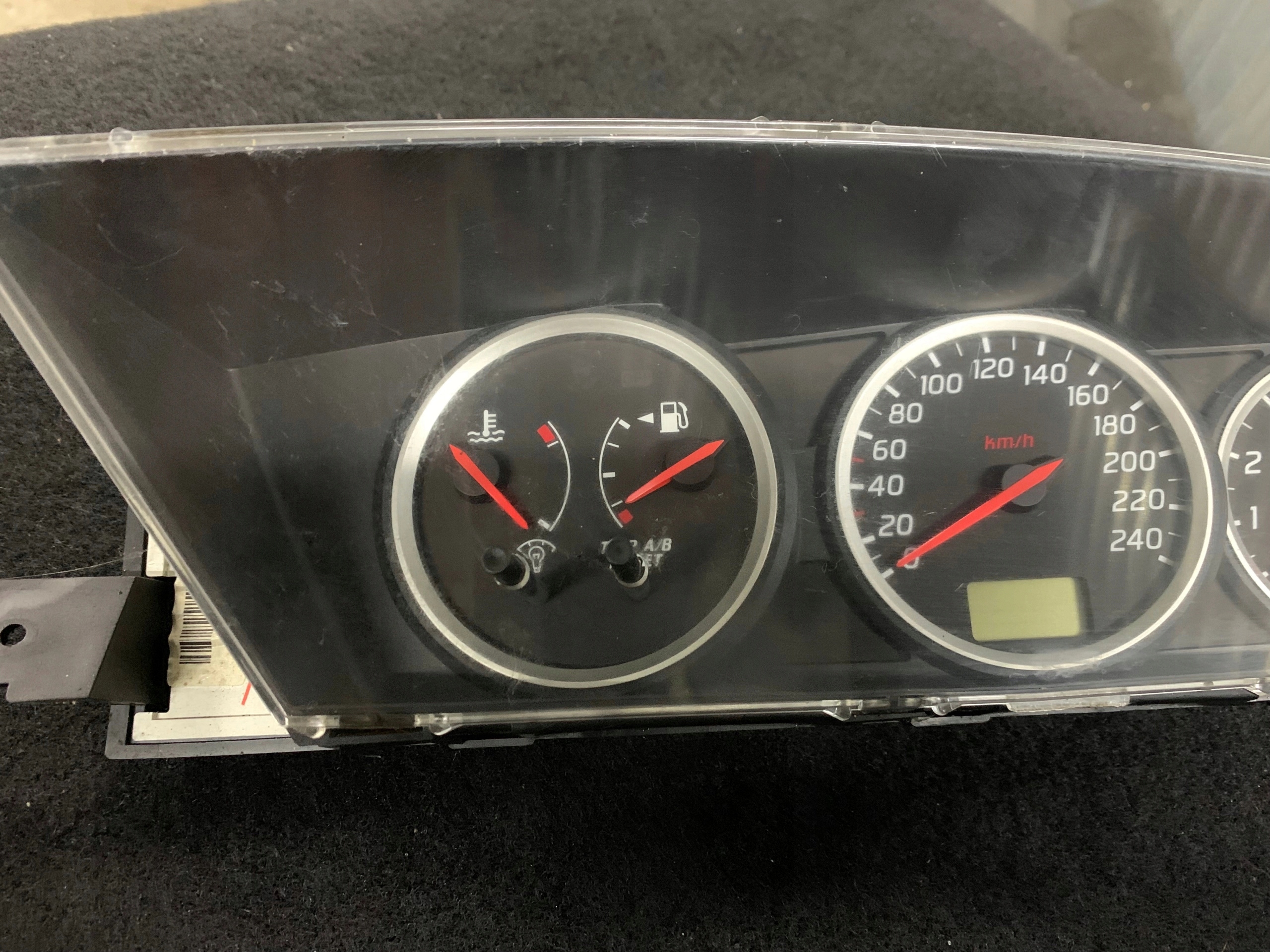 NISSAN PRIMERA P12 2.0 dials dials AU870