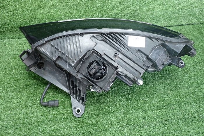 SKODA ENYAQ CRYSTAL LED II 21- reflektor right light right 5LB941016H