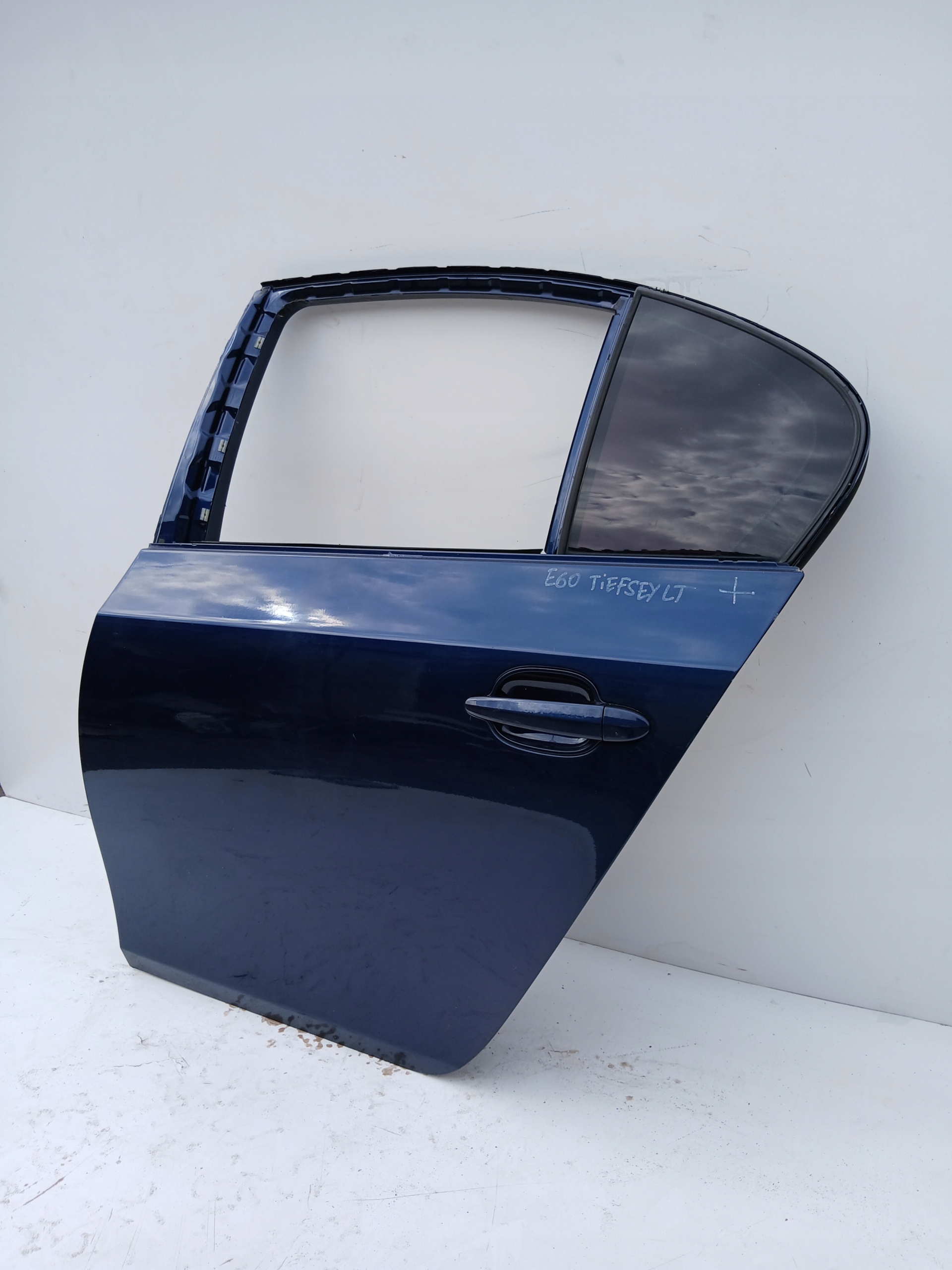 door left rear. BMW E60 TIEFSEEBLAU