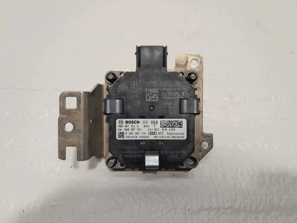 AUDI A4 B9 LIFT Sensor PREDKOSCI RADAR ACC DISTRONIC 8W0907561G