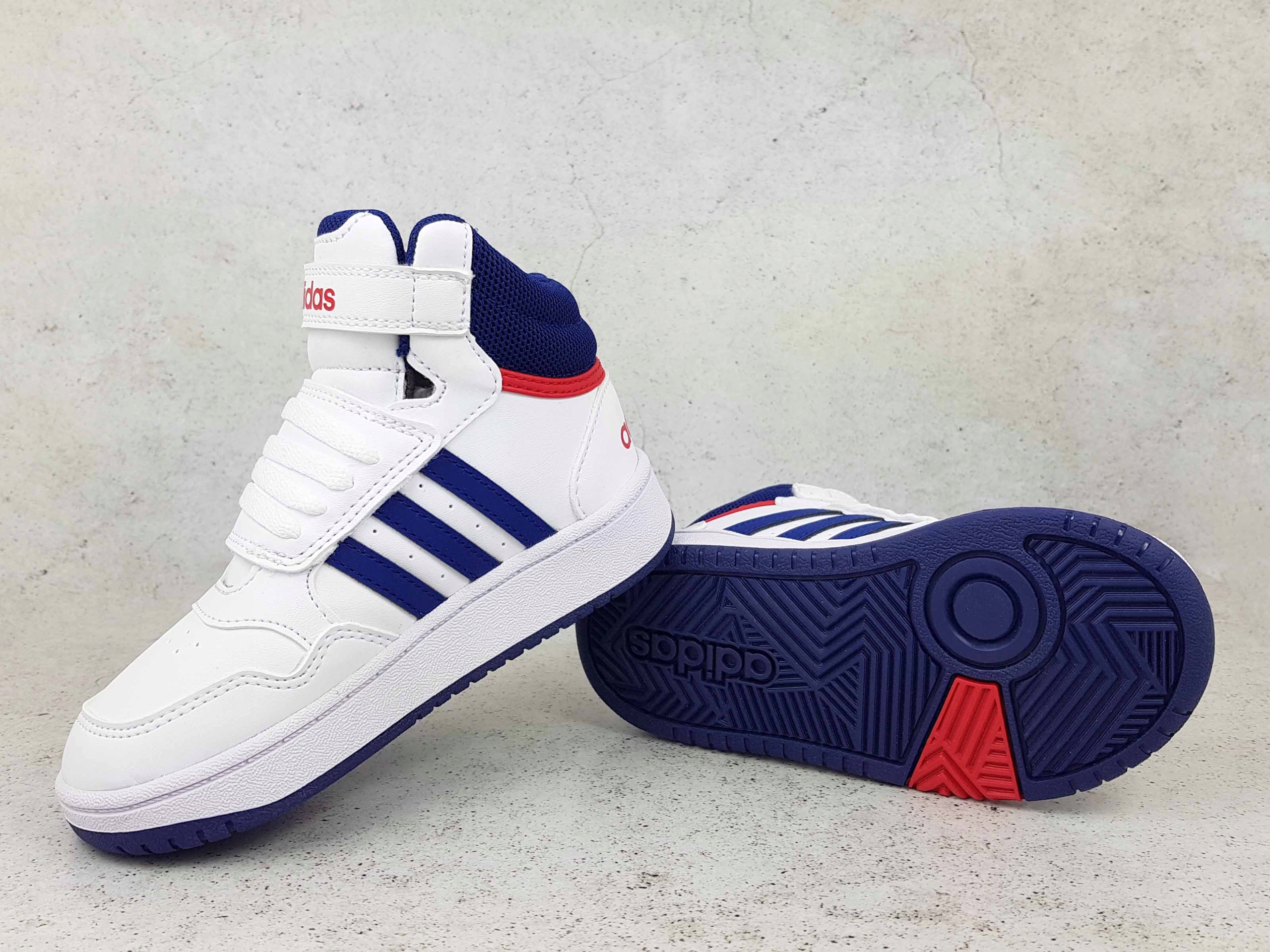 ADIDAS HOOPS MID GZ9650 BUTY DZIECIĘCE RZEPY GUMKA Bohater brak