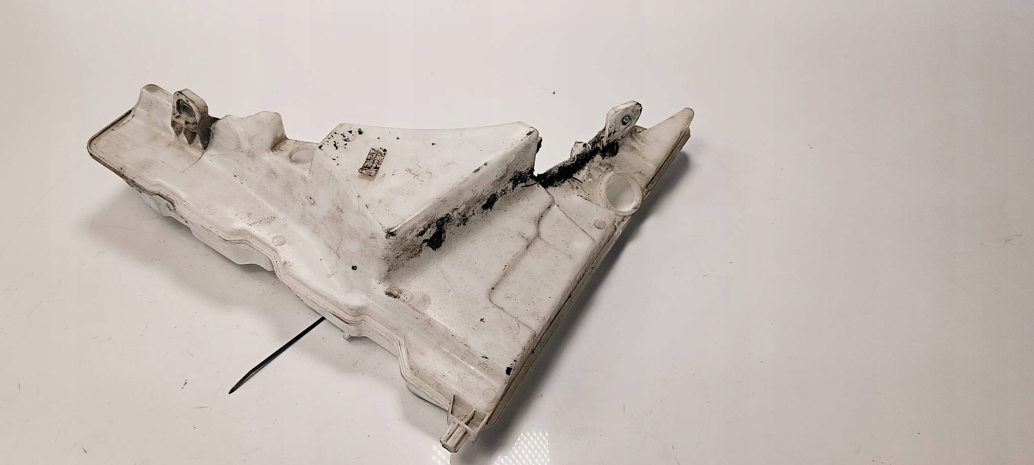 washer fluid tank 4K0955451F AUDI A6 C8 ALLROAD